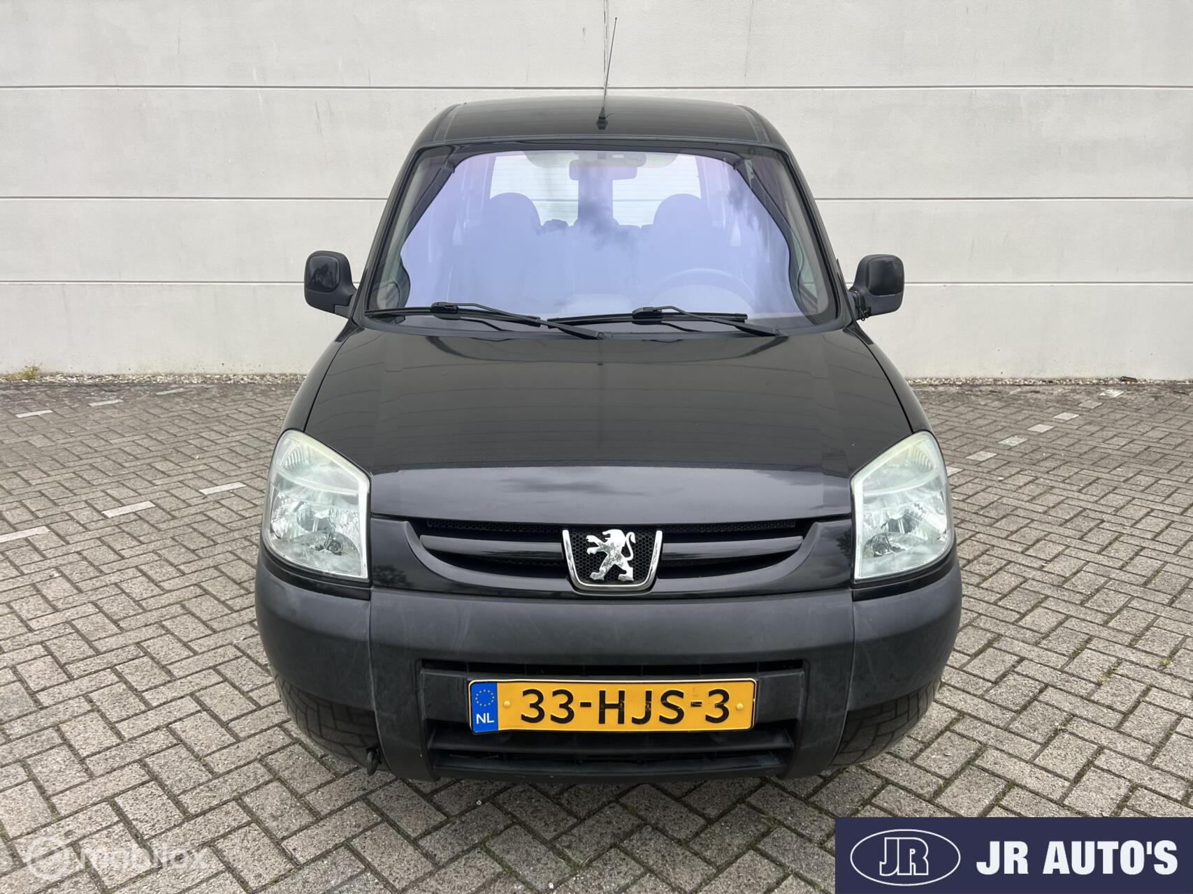 Foto van Peugeot Partner