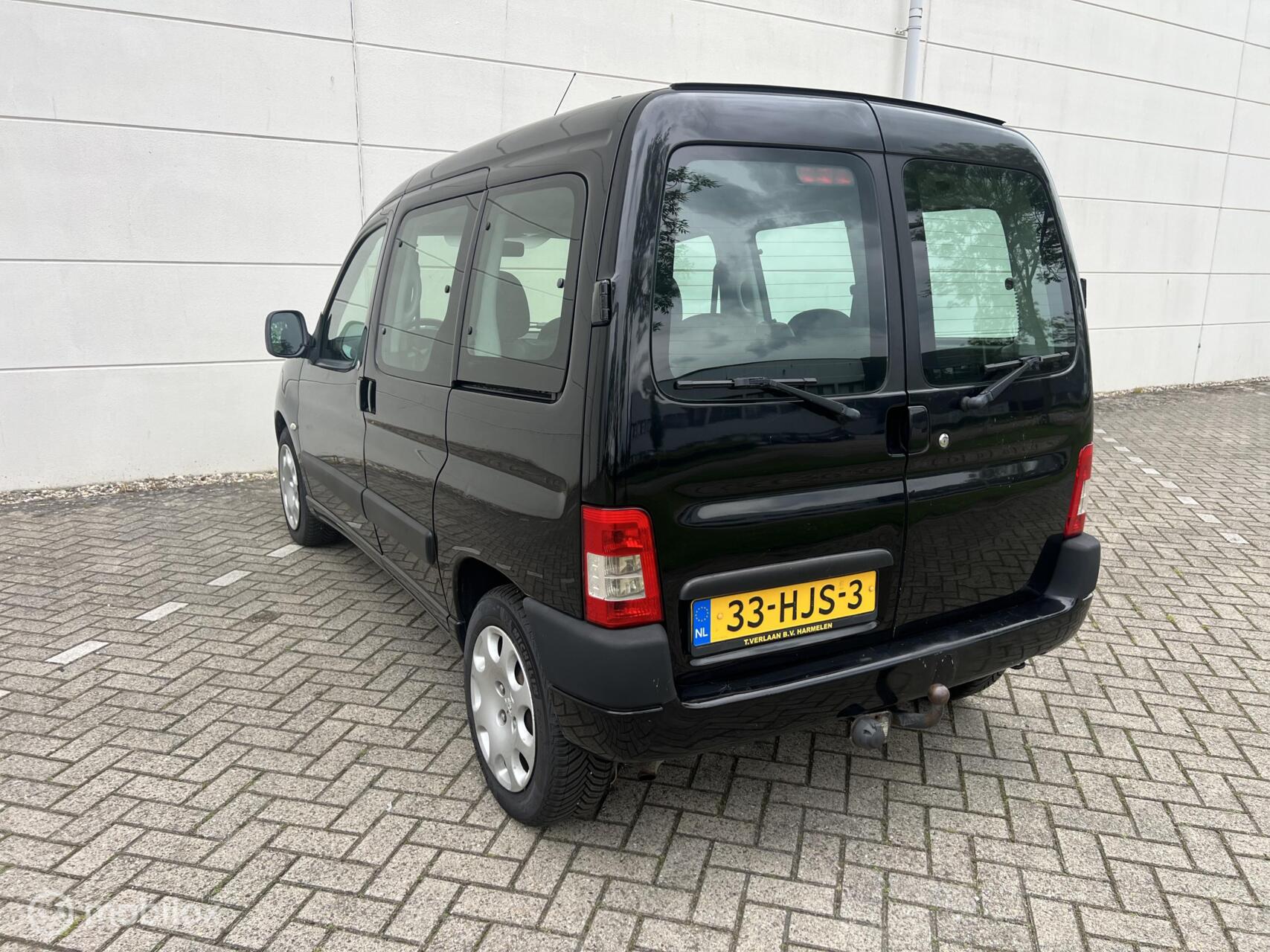 Foto van Peugeot Partner