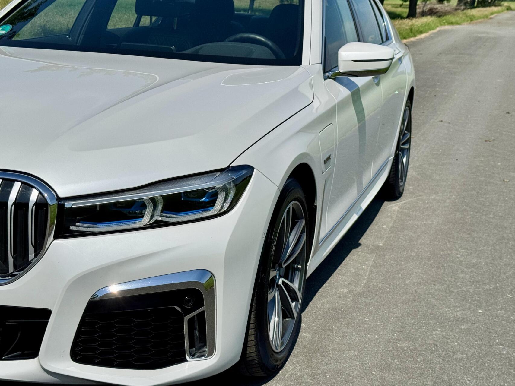 Foto van BMW 745e