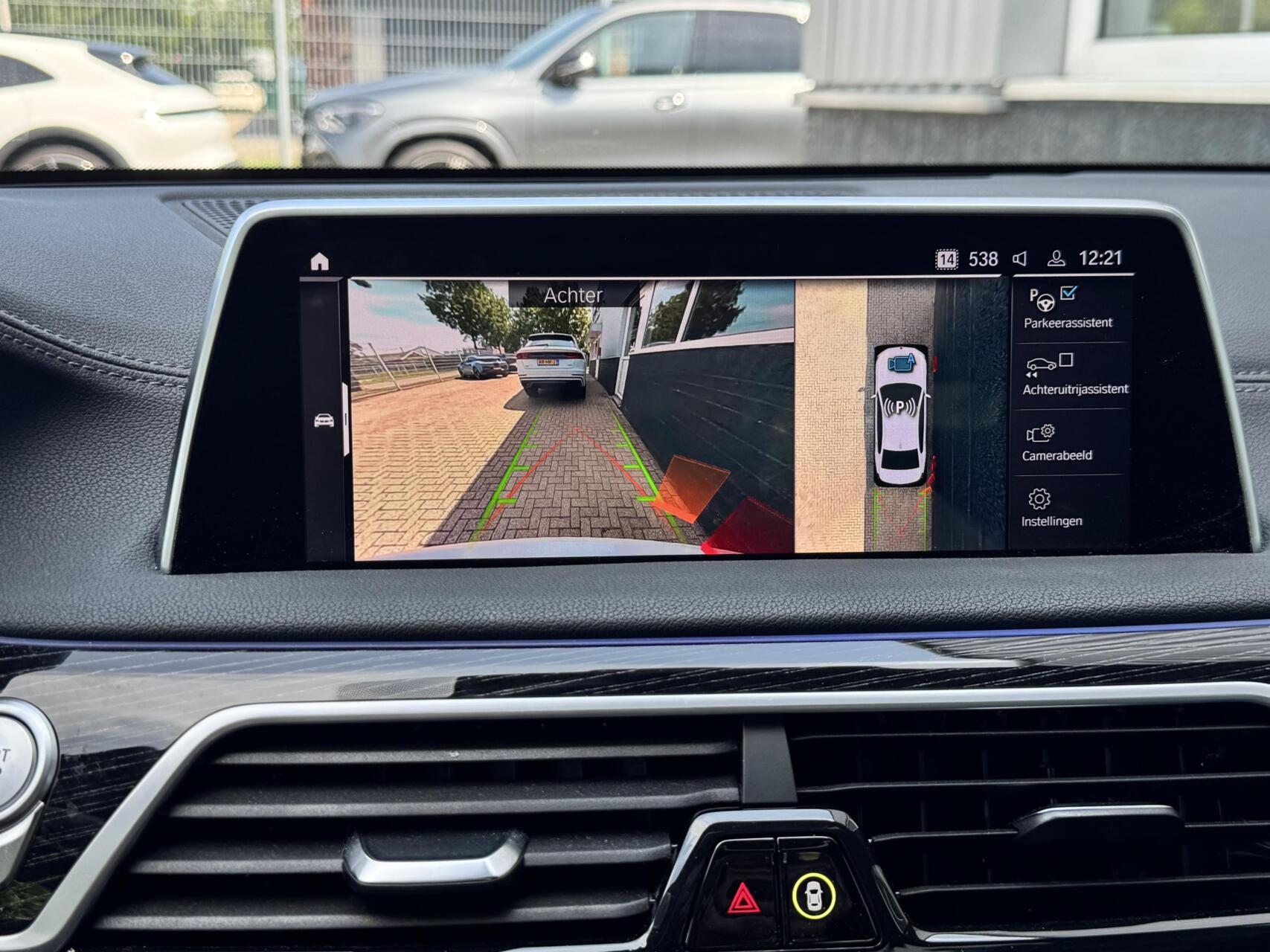 Foto van BMW 745e