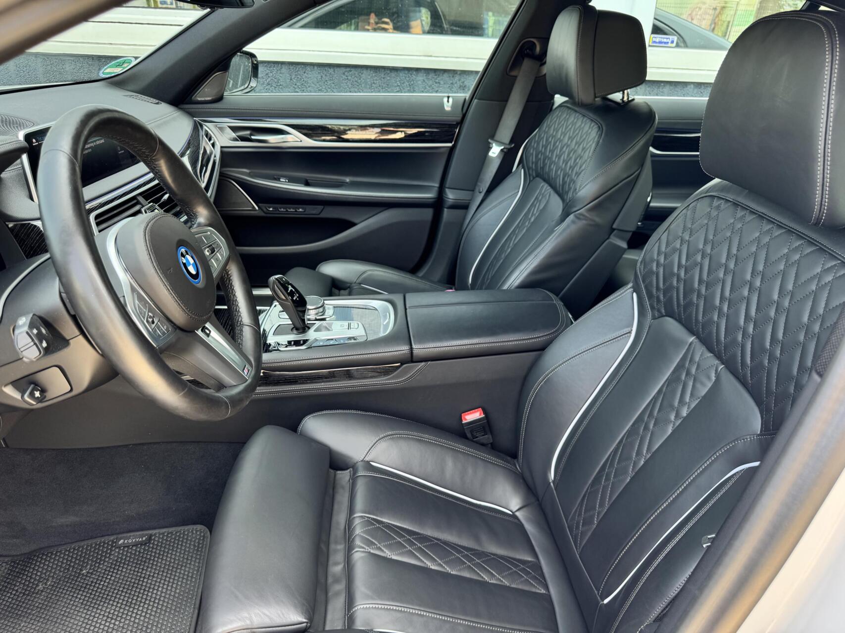 Foto van BMW 745e