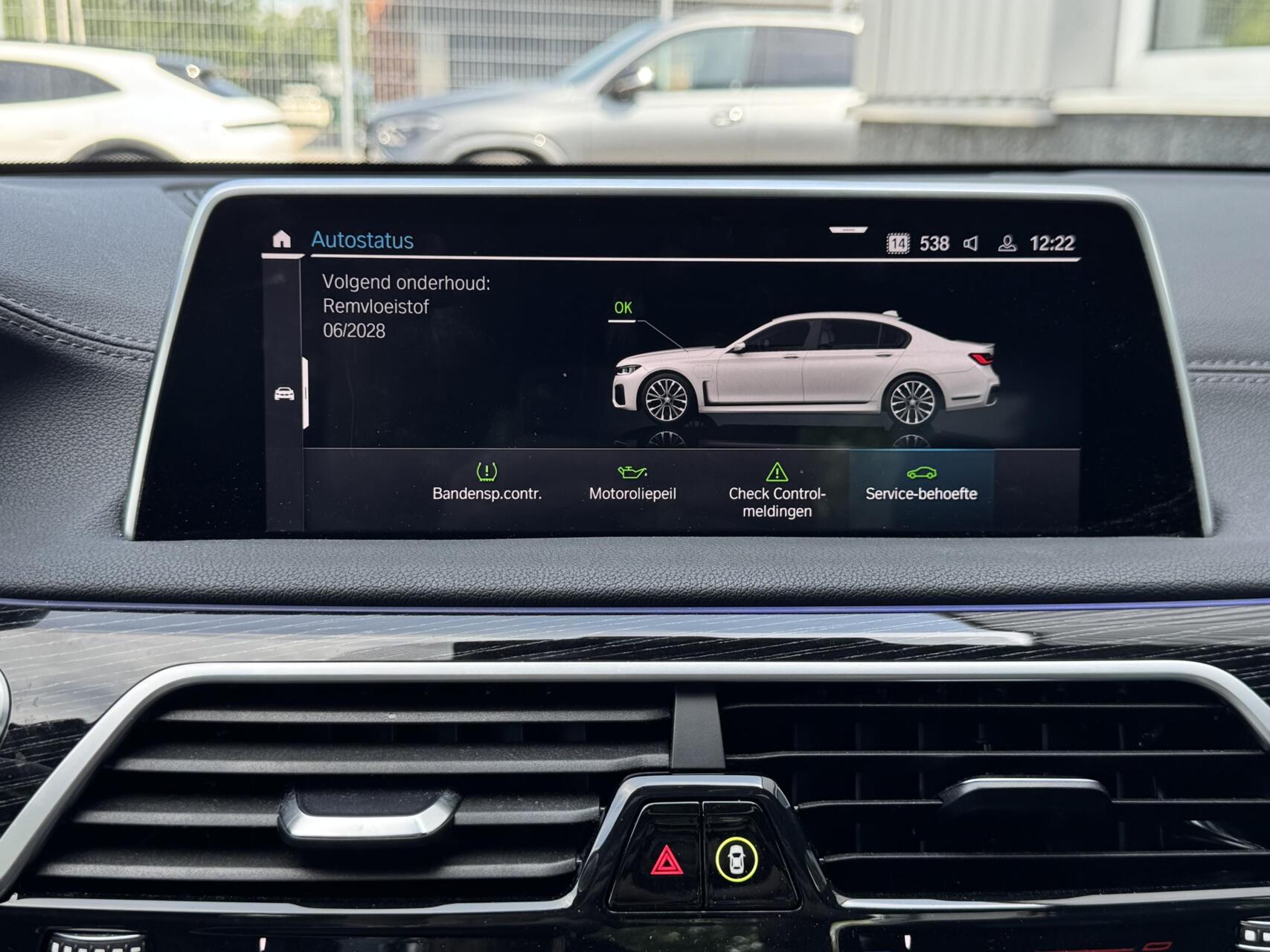 Foto van BMW 745e