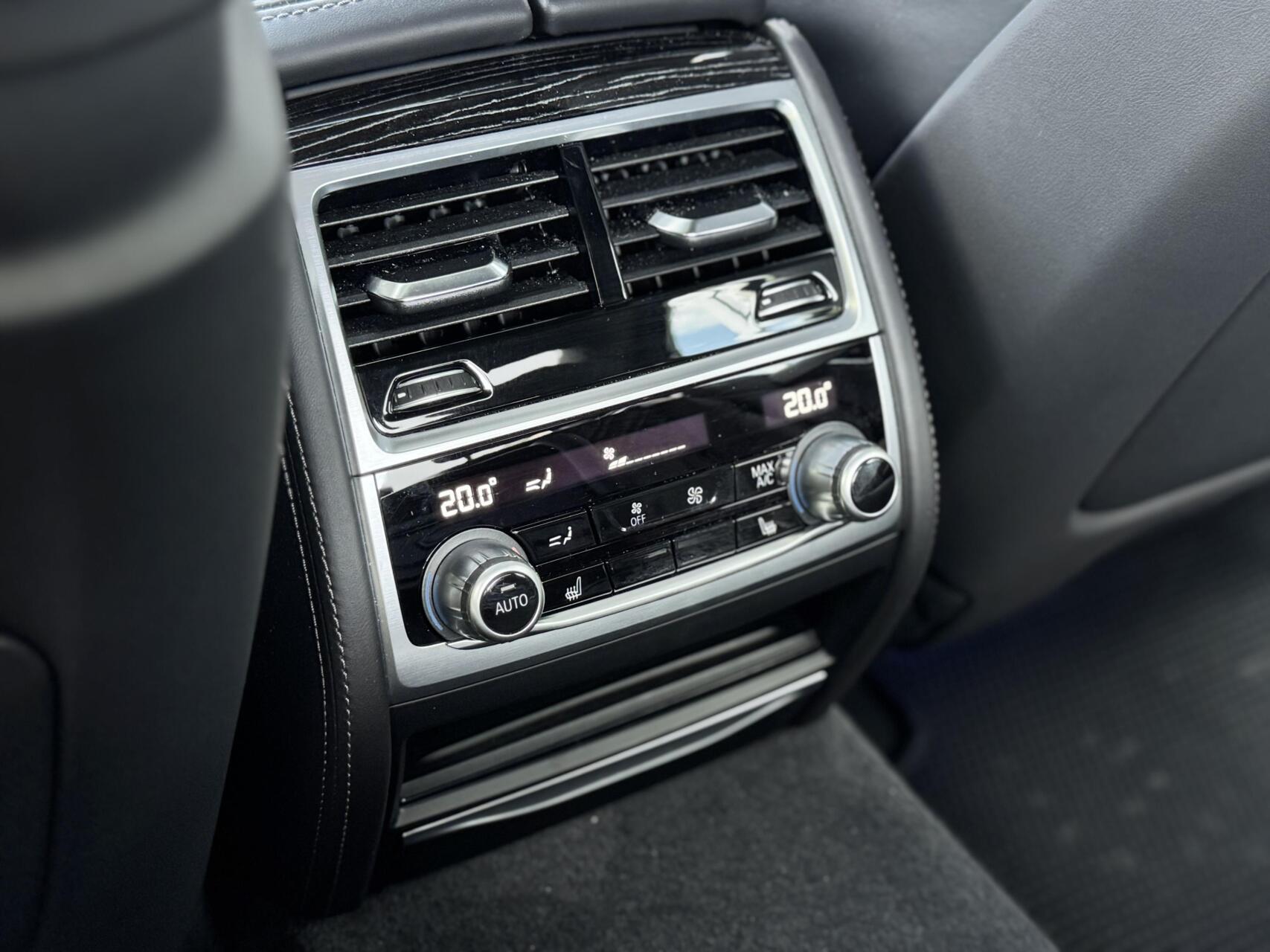 Foto van BMW 745e