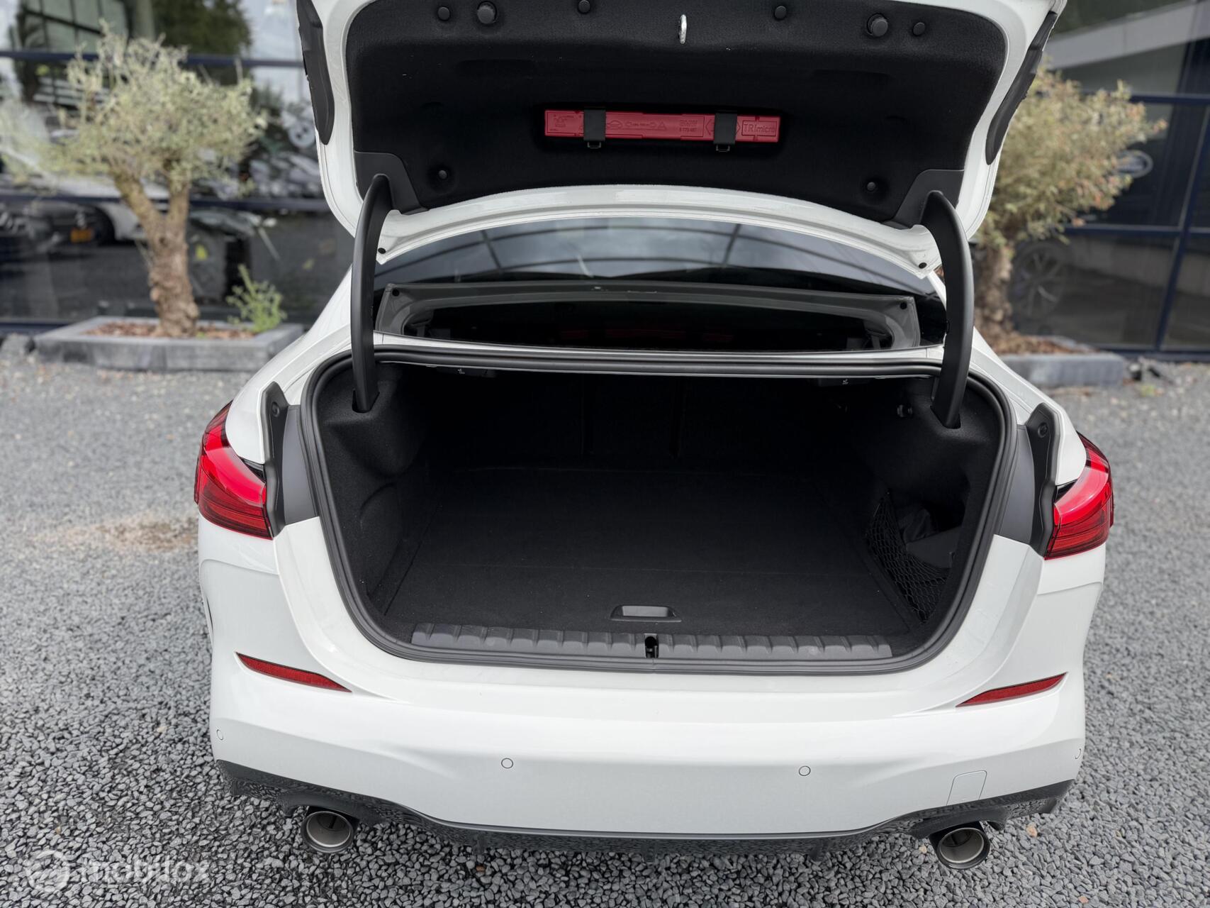 Foto van BMW 218d