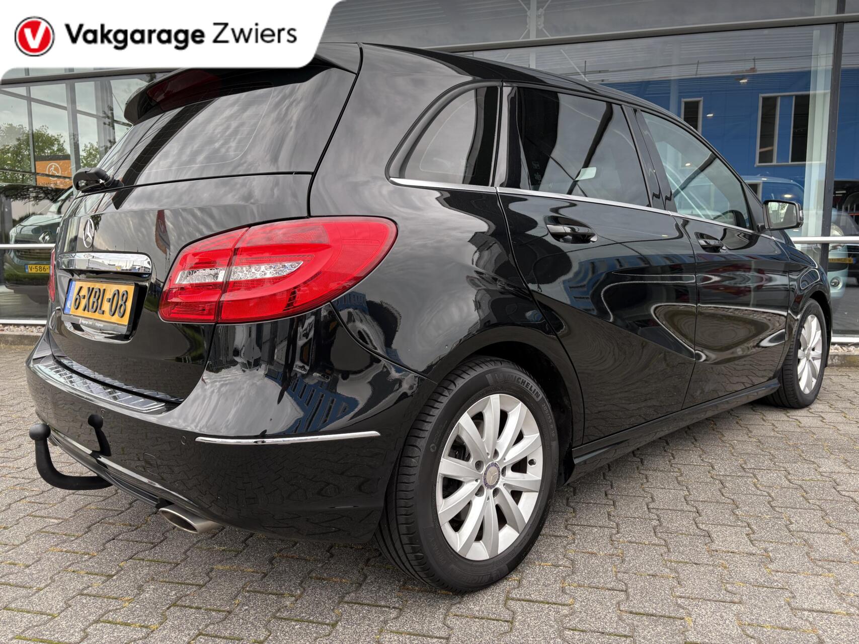 Foto van Mercedes-Benz B 180