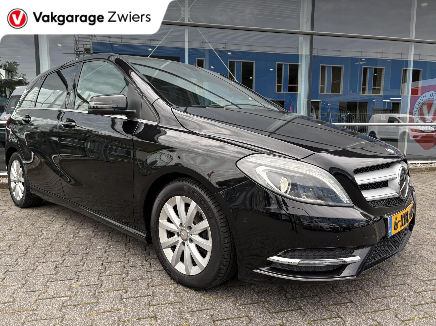 Foto van Mercedes-Benz B 180