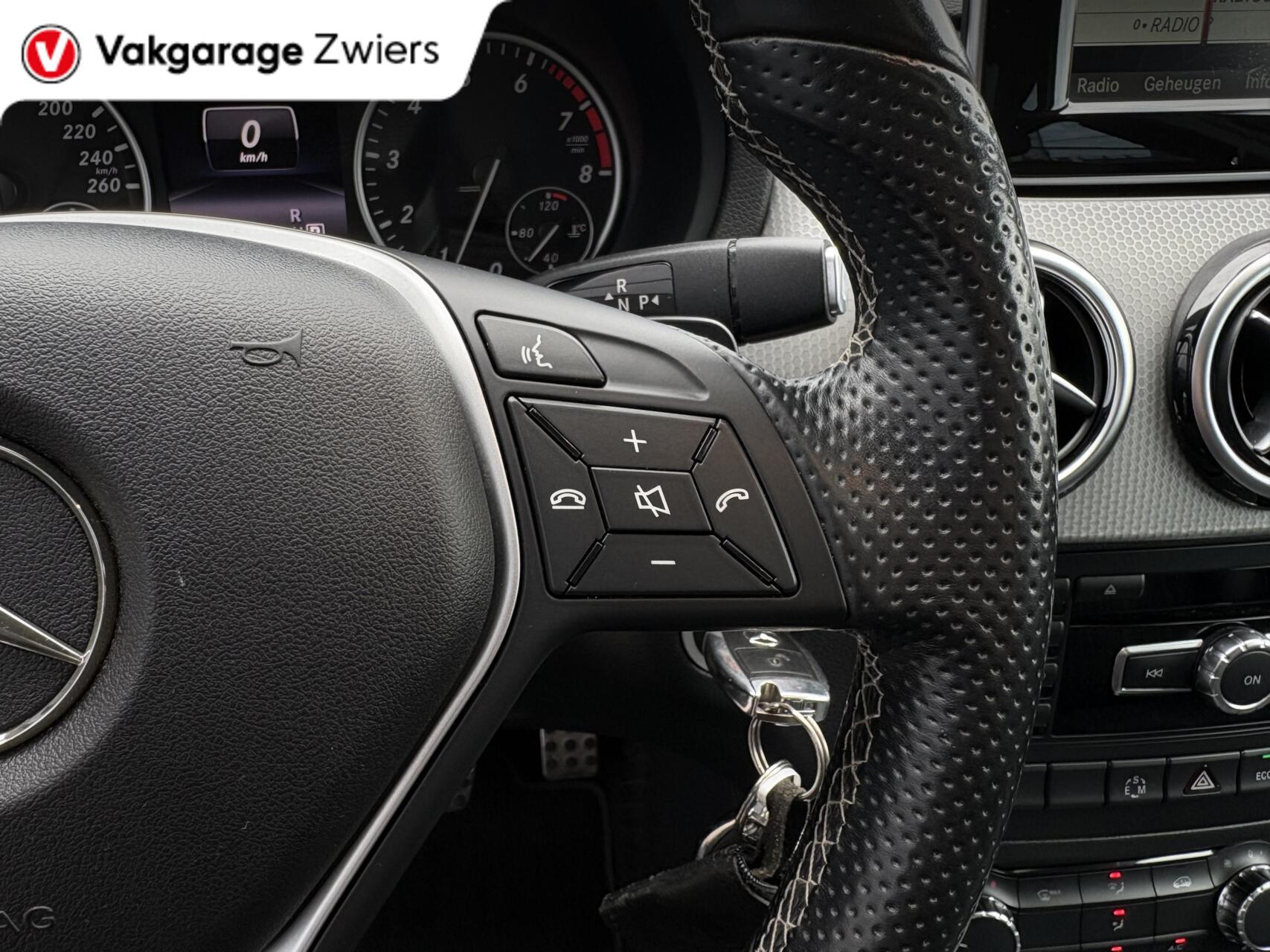 Foto van Mercedes-Benz B 180