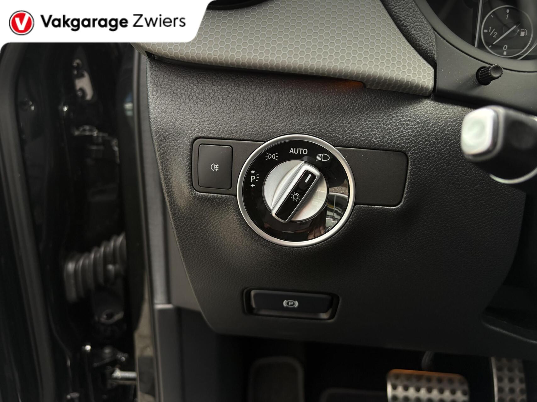 Foto van Mercedes-Benz B 180