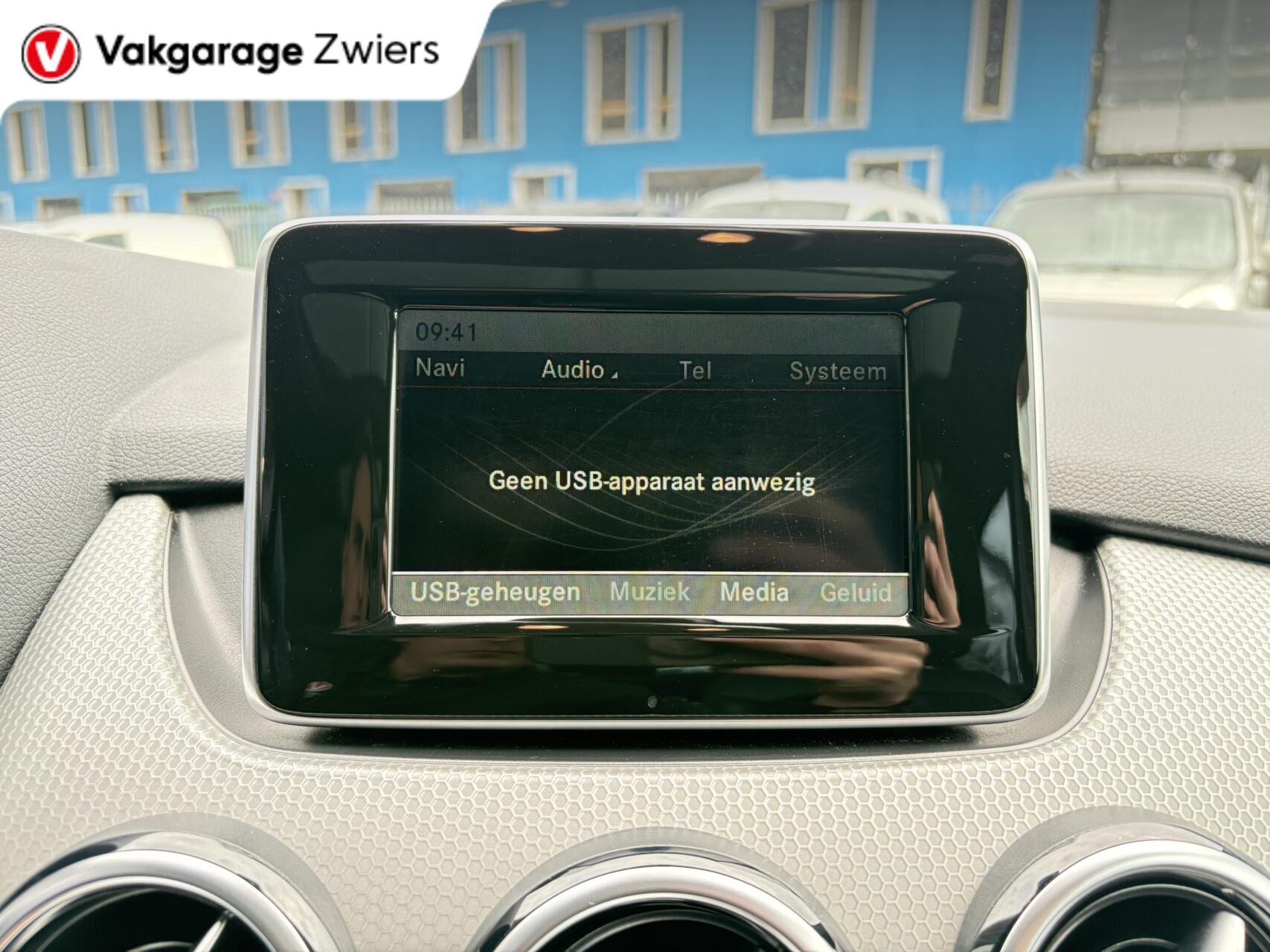 Foto van Mercedes-Benz B 180