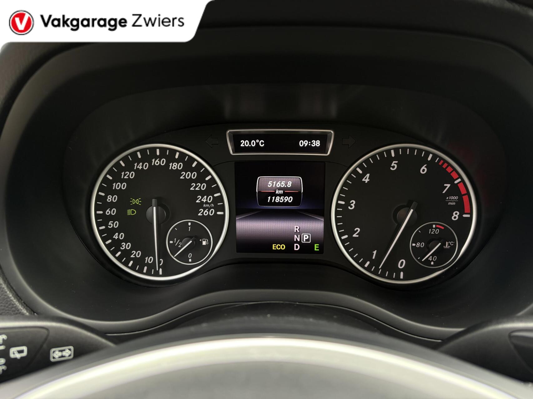 Foto van Mercedes-Benz B 180