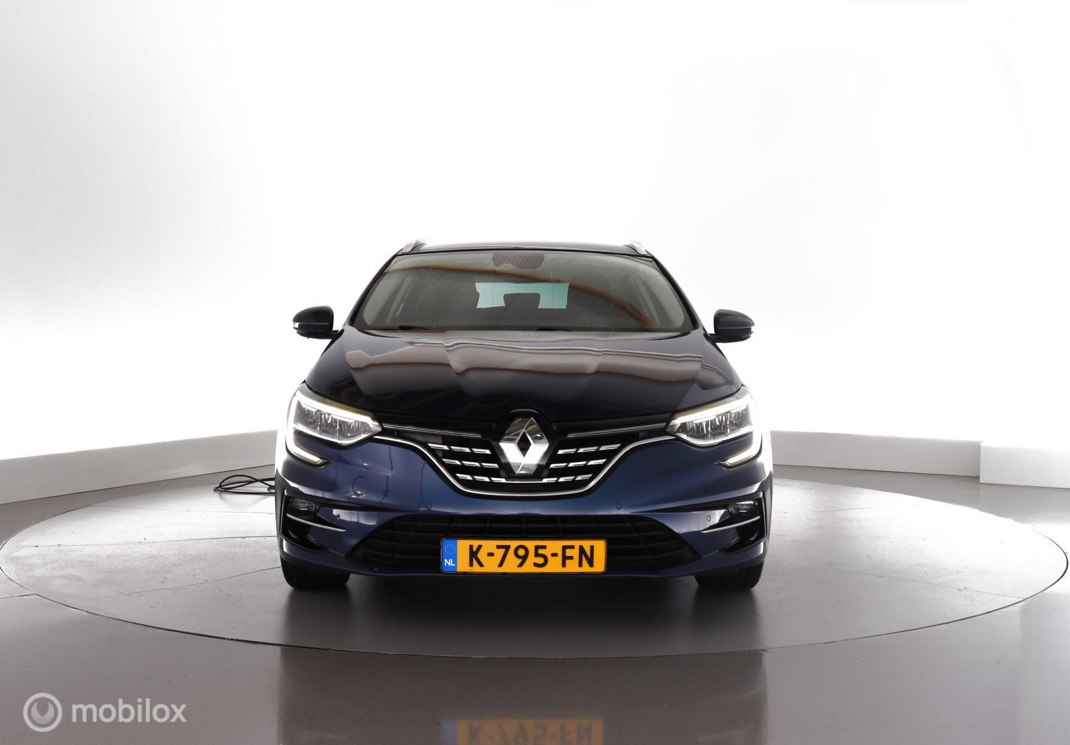 Foto van Renault Megane E-tech Plug-in Hybrid