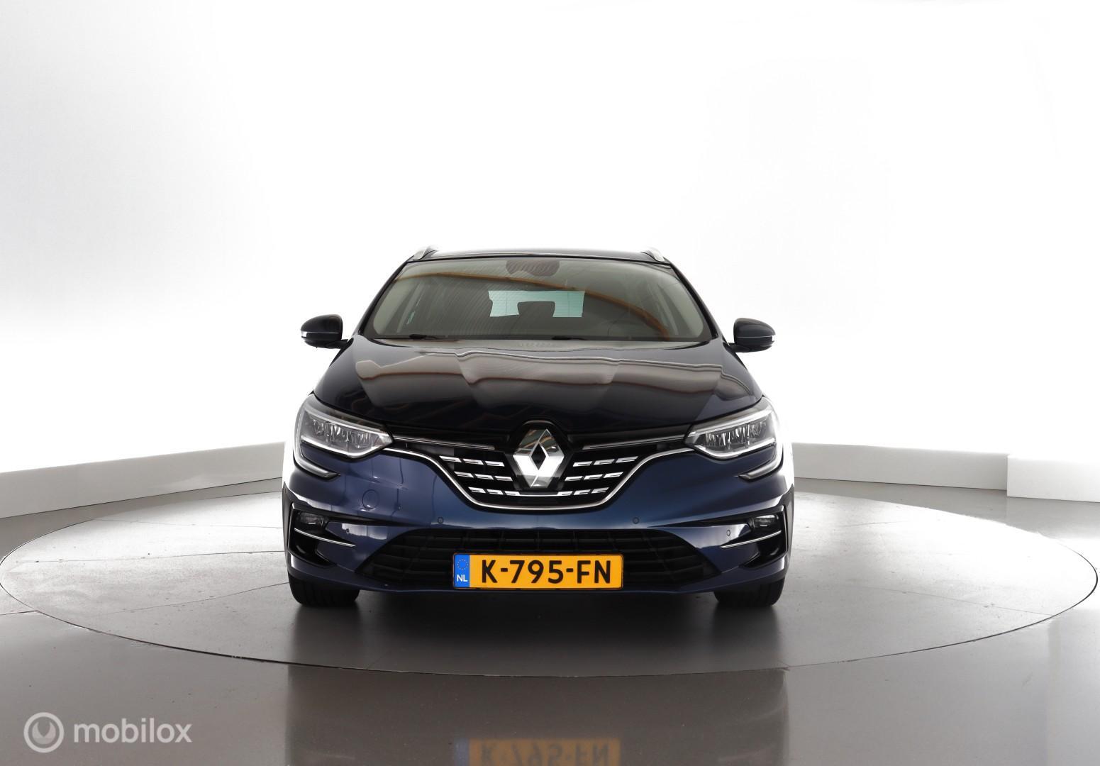 Foto van Renault Megane E-tech Plug-in Hybrid
