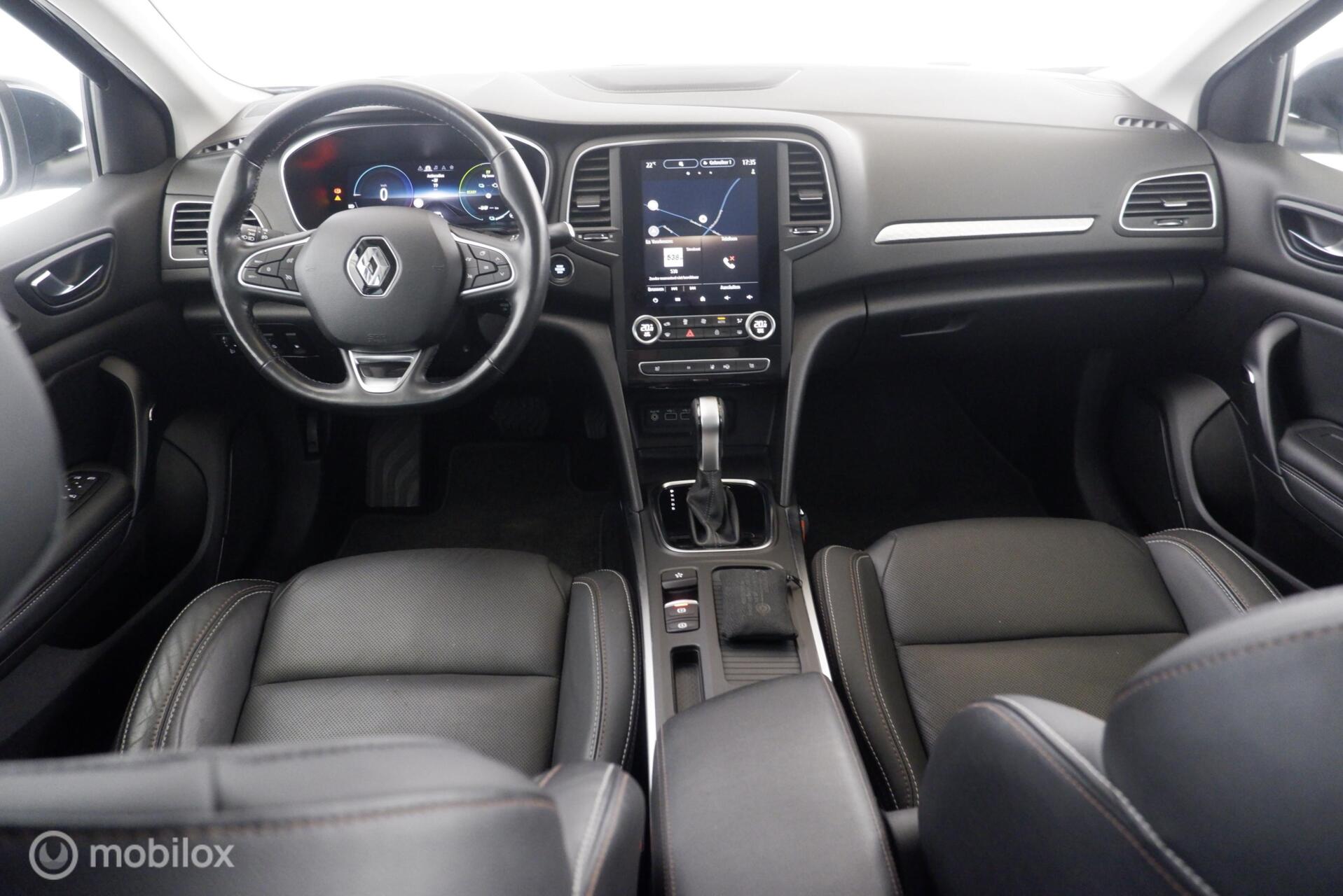 Foto van Renault Megane E-tech Plug-in Hybrid