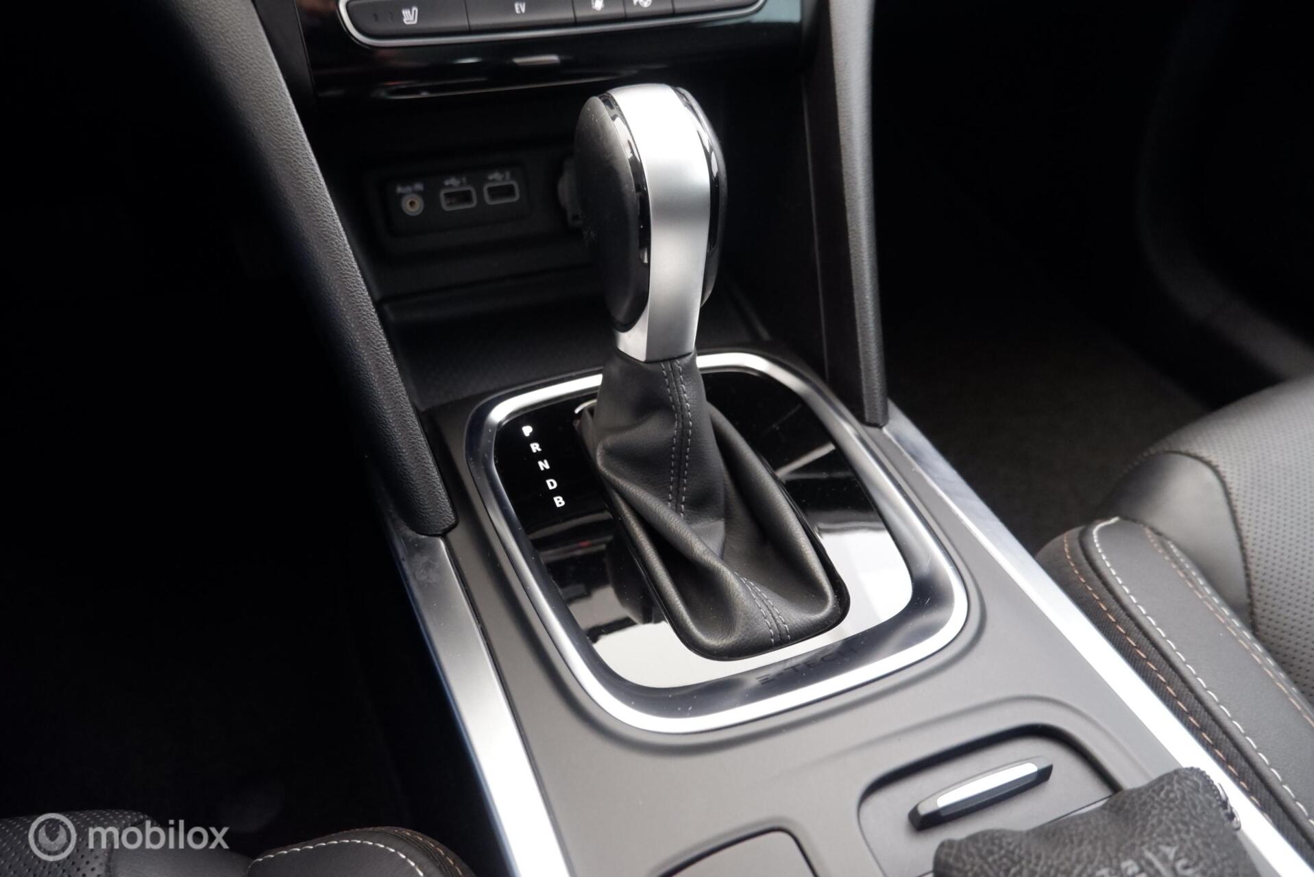 Foto van Renault Megane E-tech Plug-in Hybrid