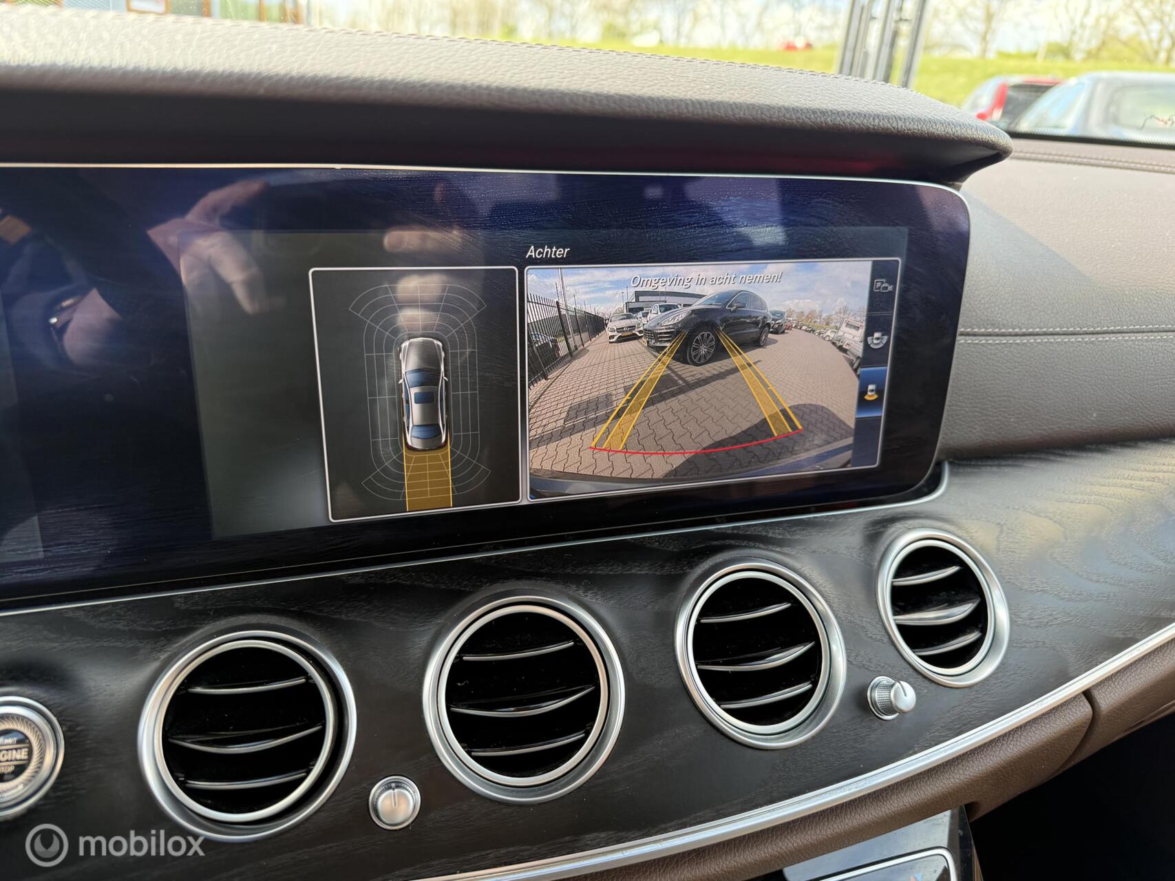 Foto van Mercedes-Benz E 220 D