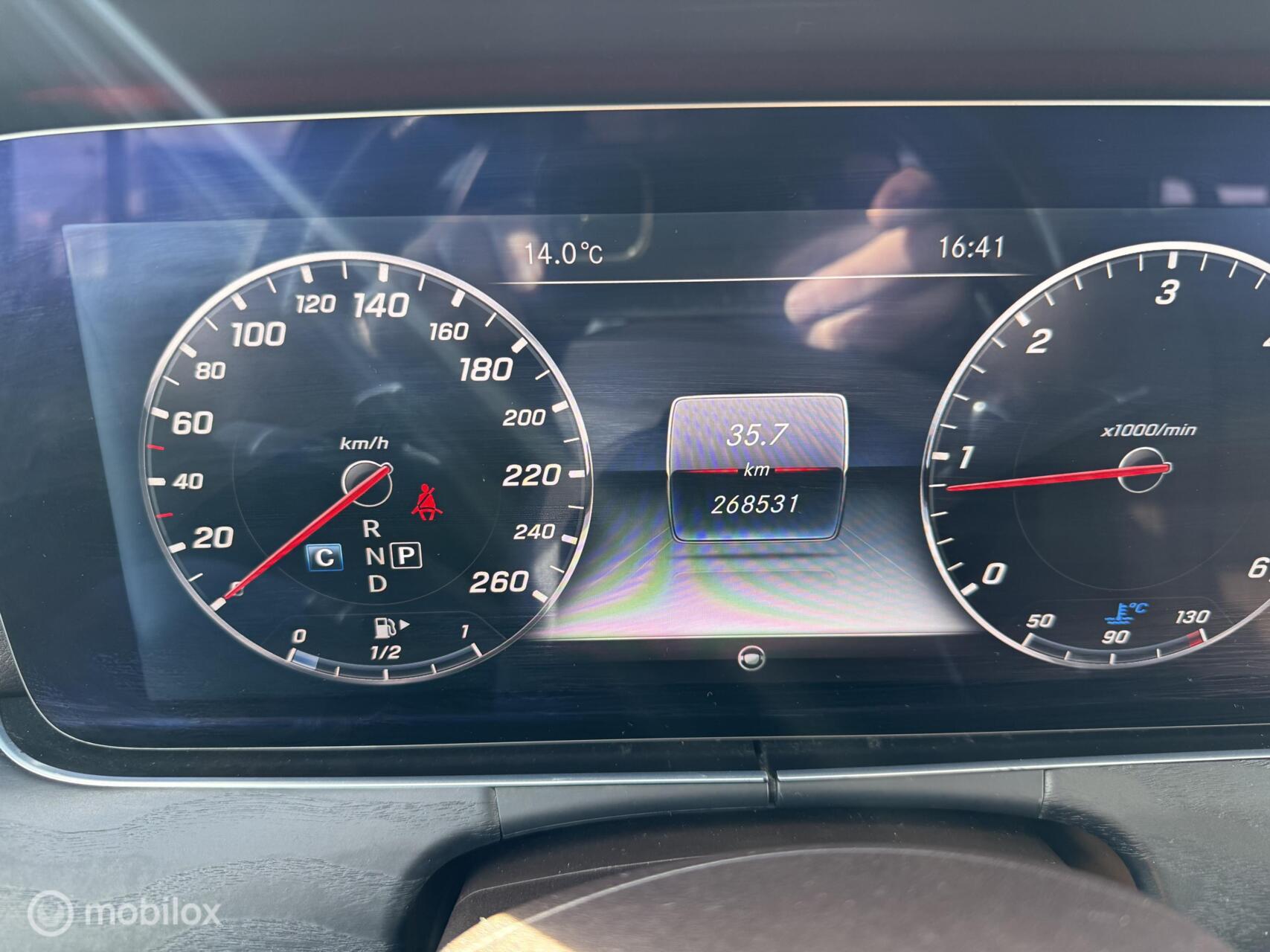 Foto van Mercedes-Benz E 220 D