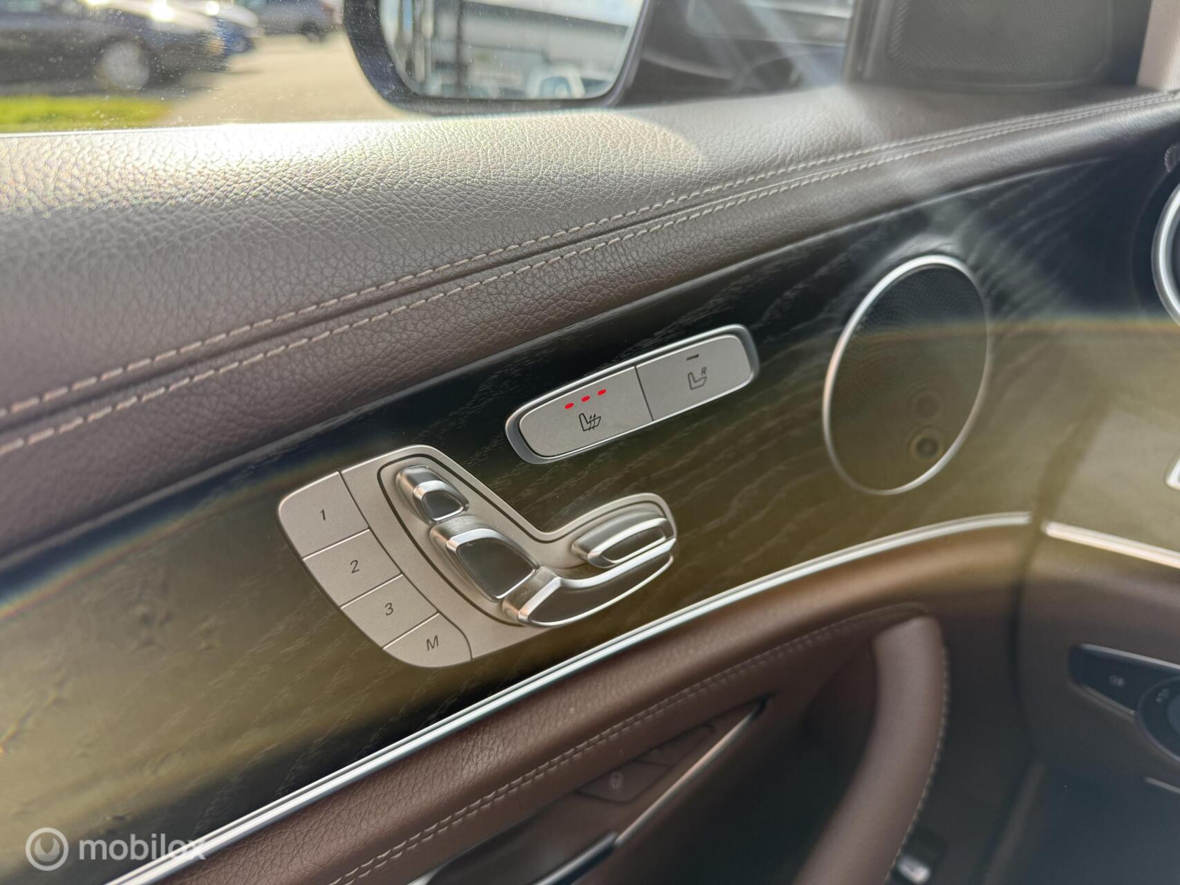 Foto van Mercedes-Benz E 220 D