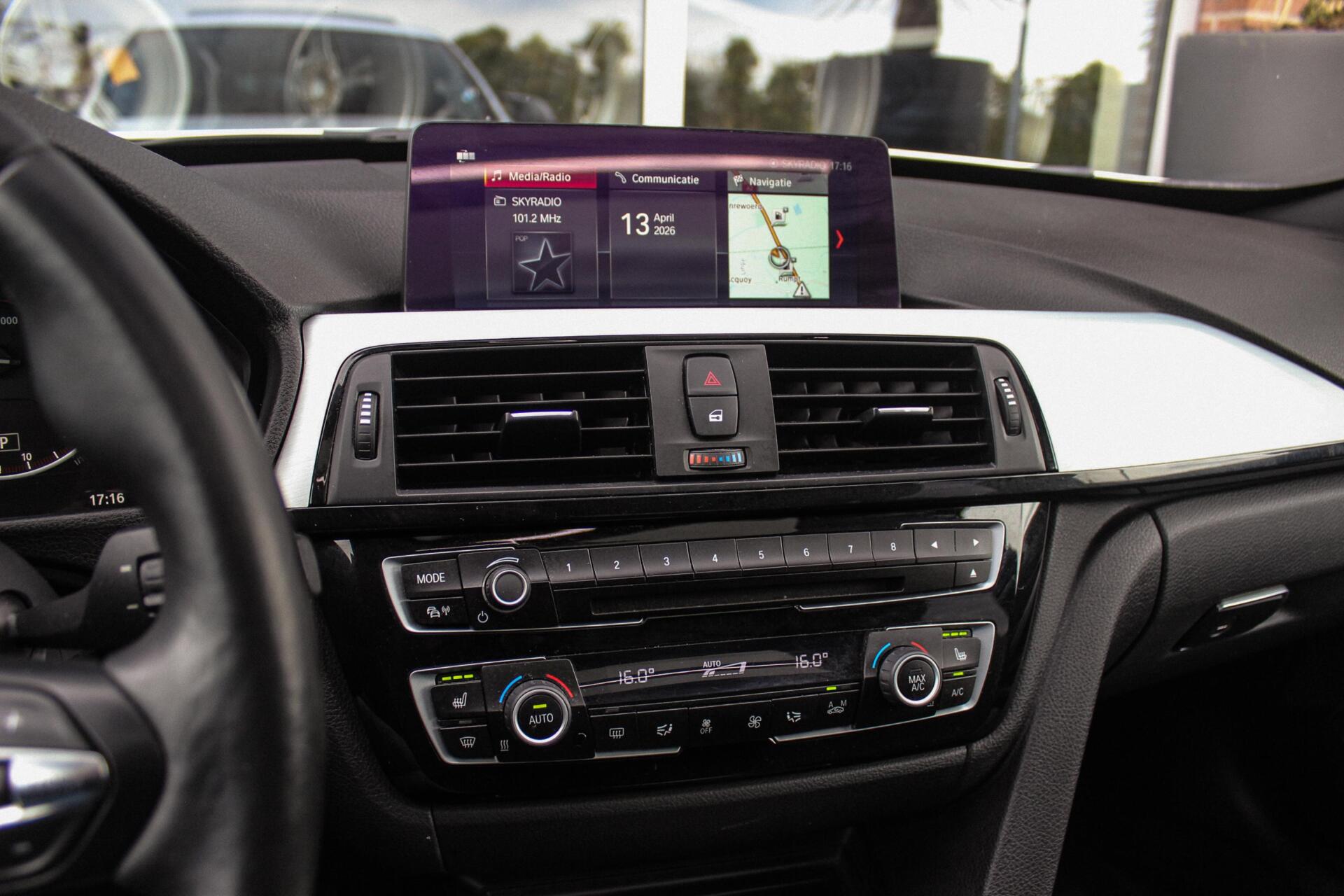 Foto van BMW 320i