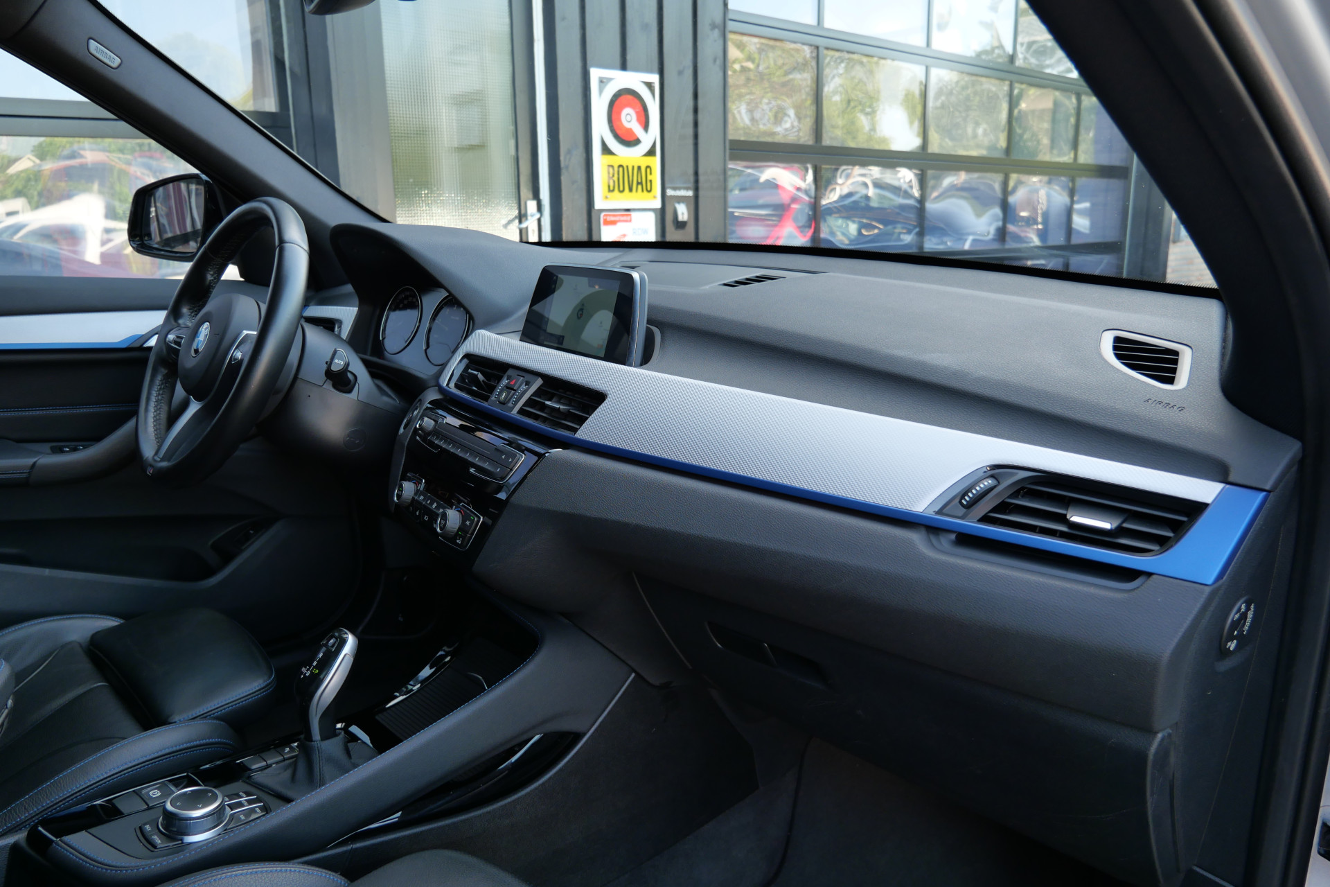 Foto van BMW X1 Sdrive18i