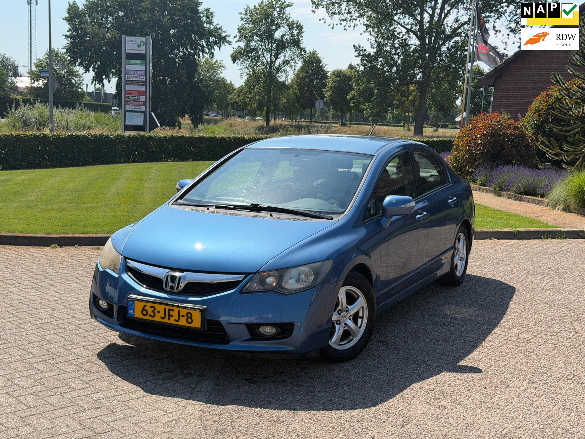 Foto van HONDA CIVIC 4DR HYBRID
