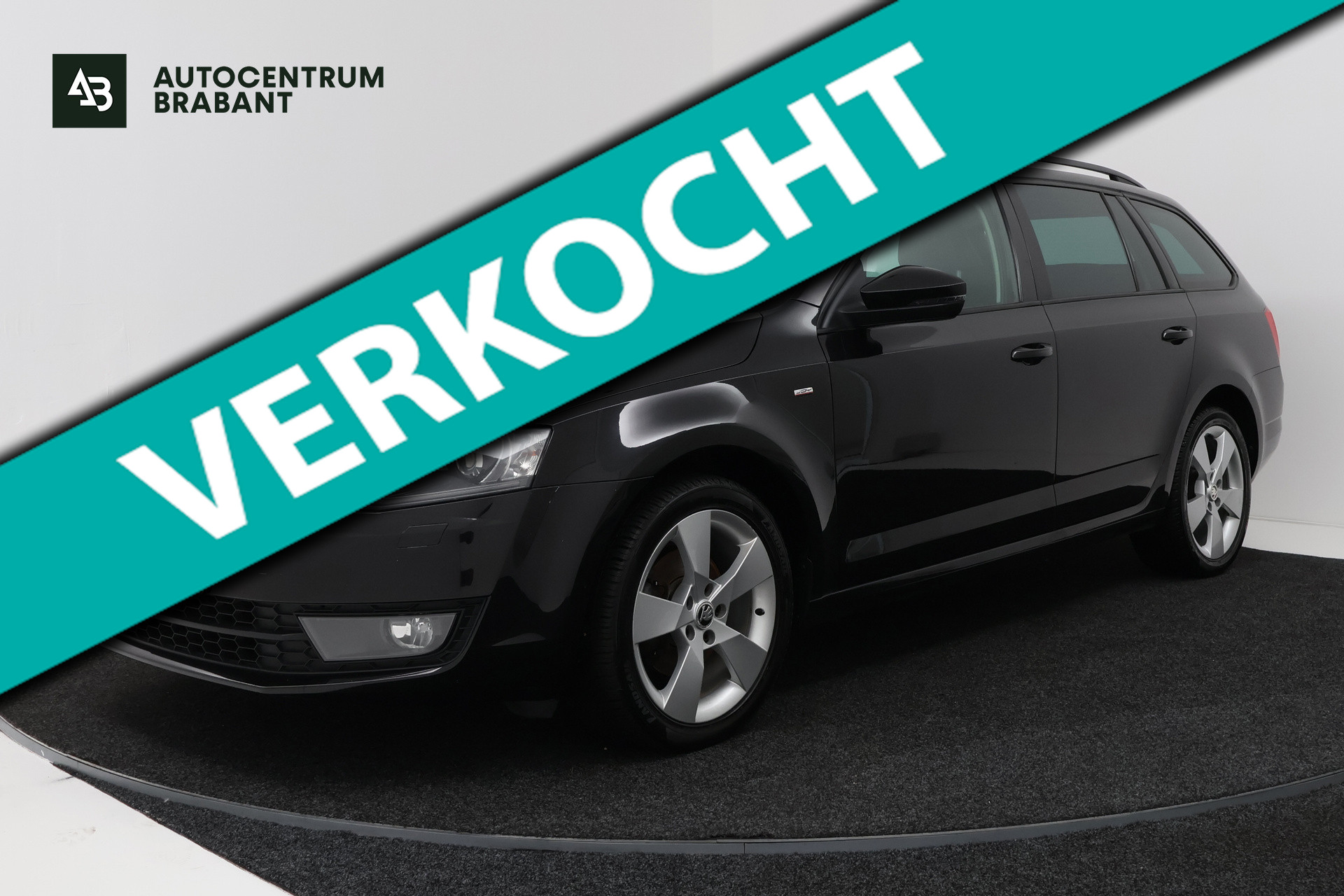 Skoda Octavia 1.0 TSI Greentech Style Business (NAVIGATIE, STOELVERWARMING, PARKEERSENSOREN) 2016 - voorkant