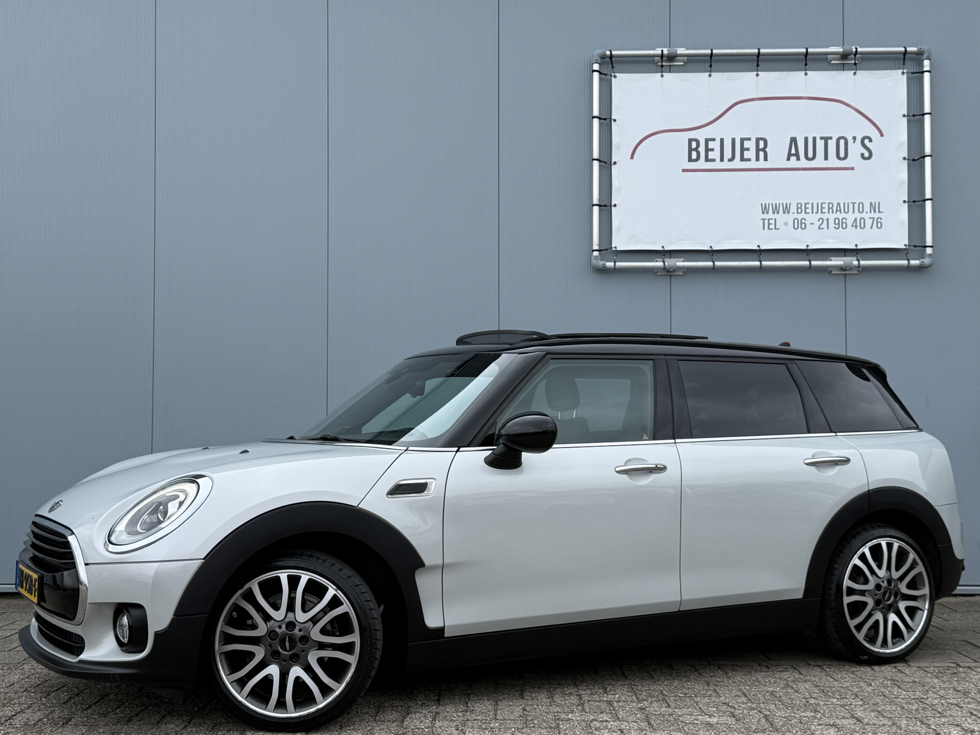 Foto van MINI CLUBMAN COOPER