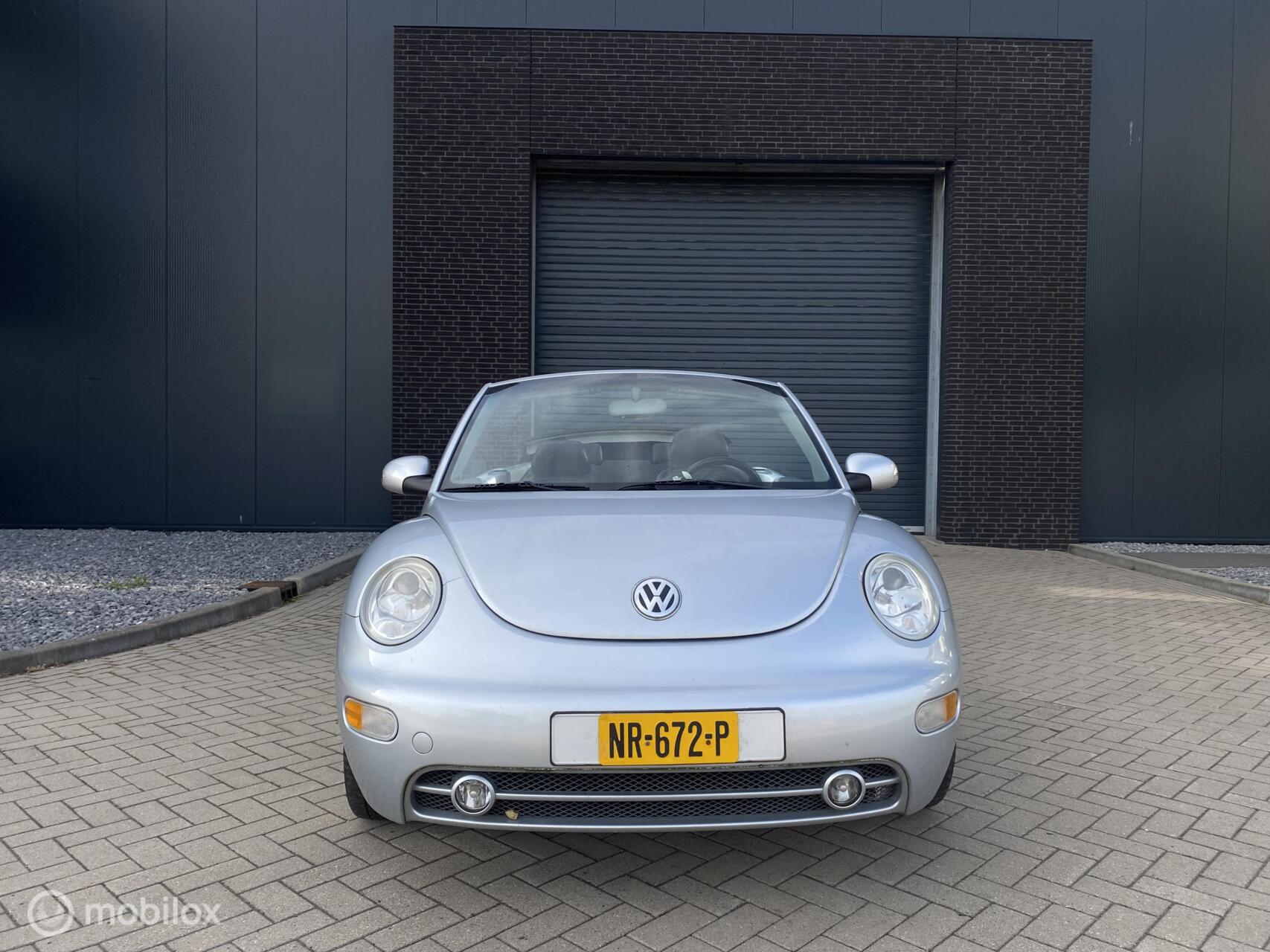 Foto van Volkswagen New Beetle Cabriolet