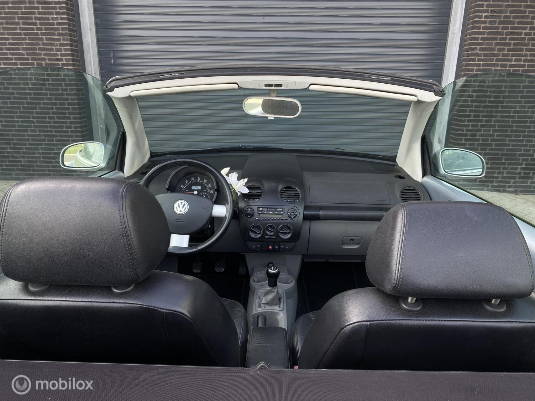 Foto van Volkswagen New Beetle Cabriolet