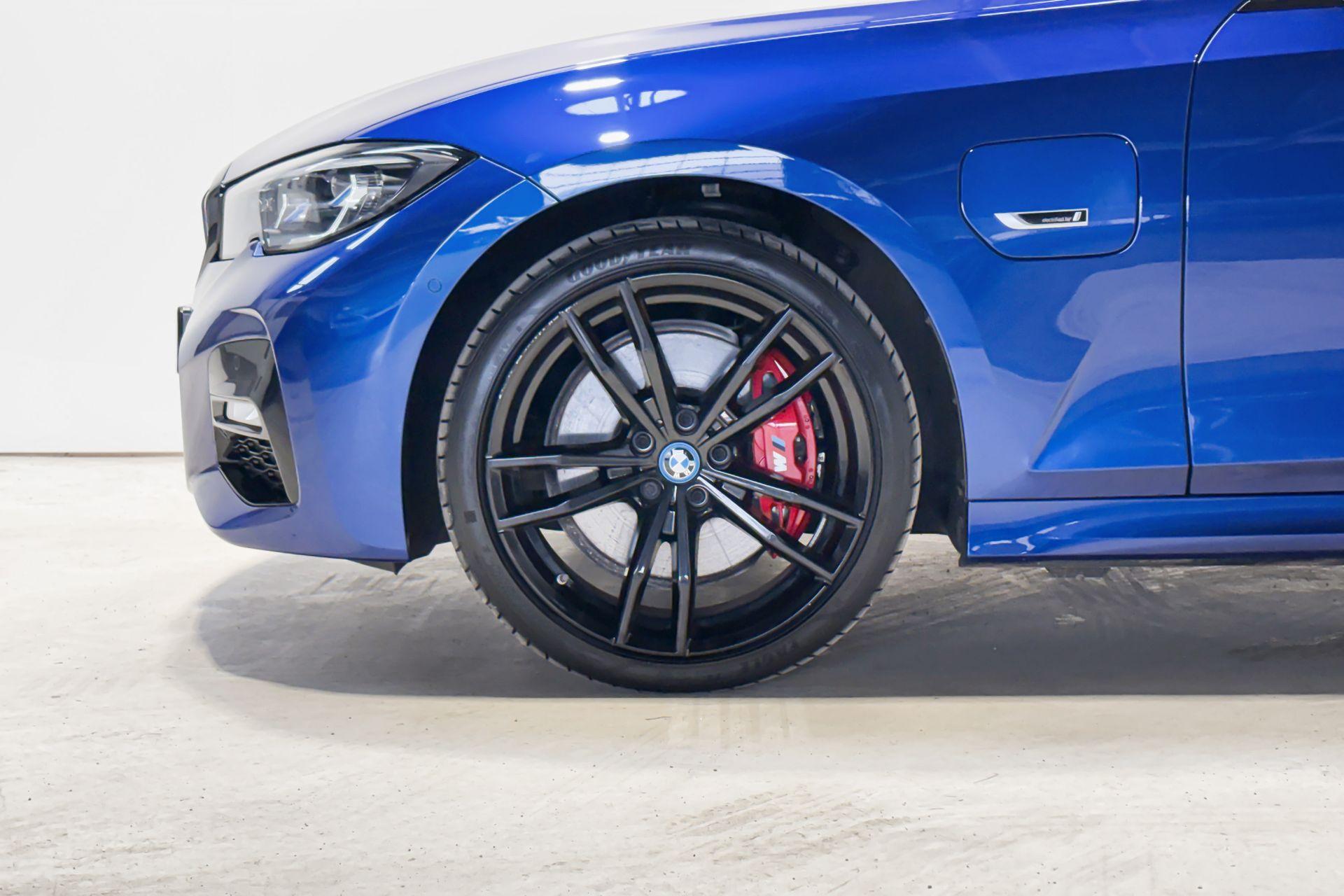 Foto van BMW 330e