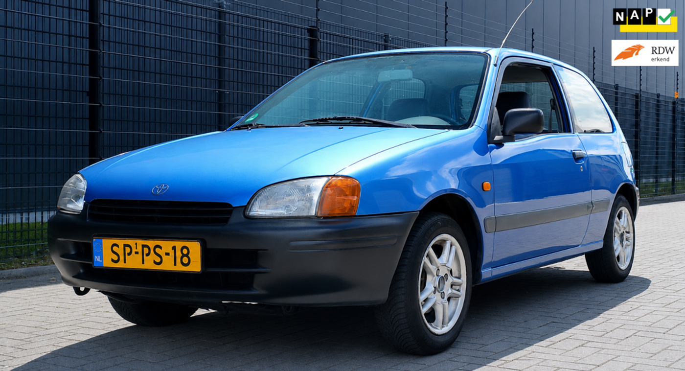 Toyota Starlet 1.3-16V 1998 - voorkant