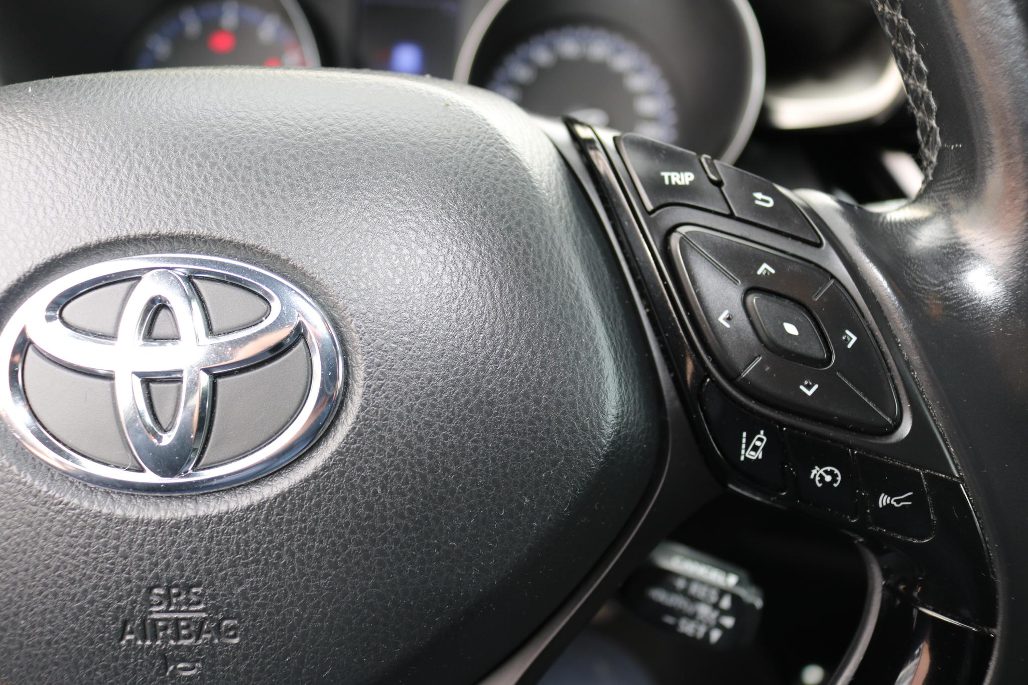 Foto van Toyota Toyota C-hr