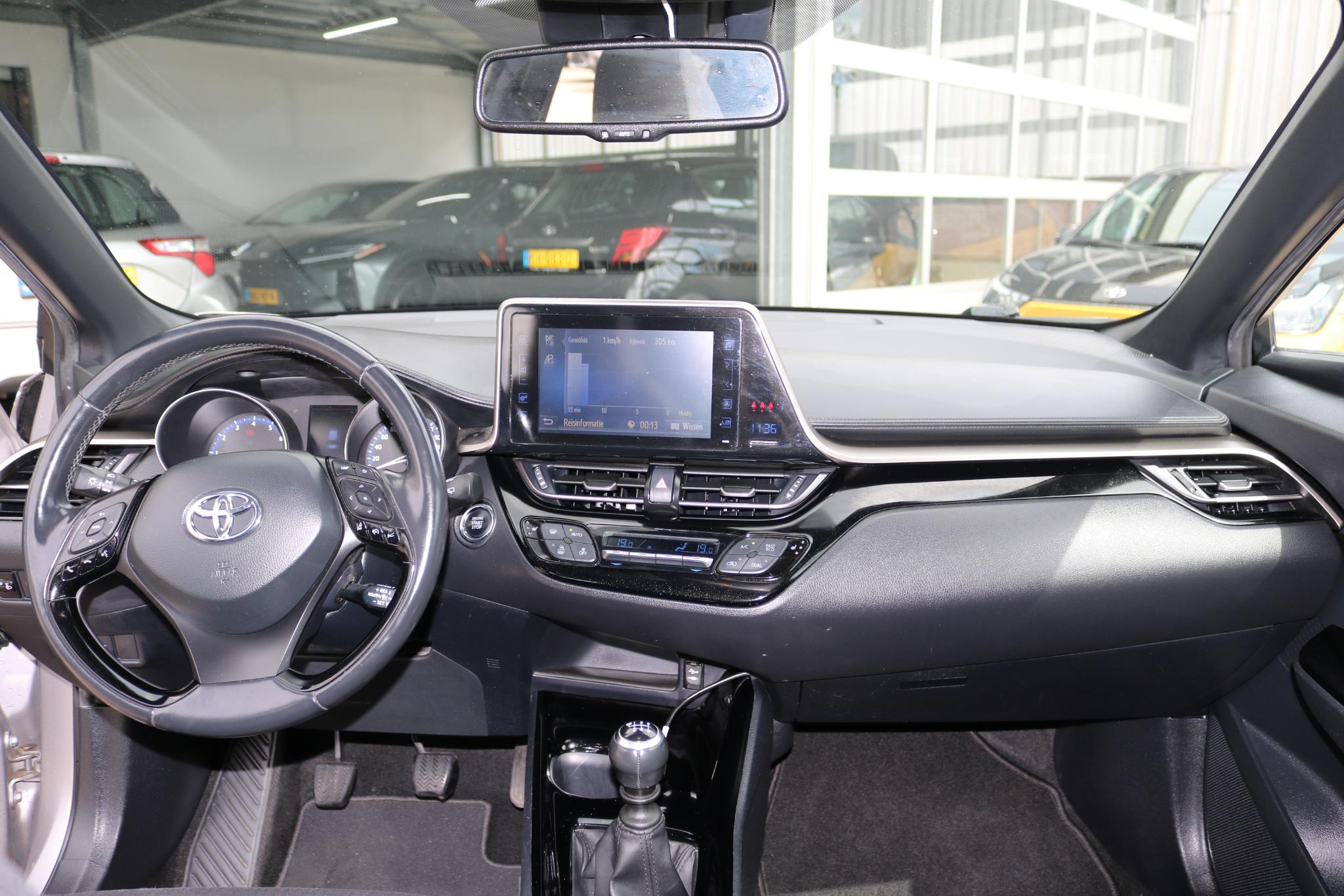 Foto van Toyota Toyota C-hr