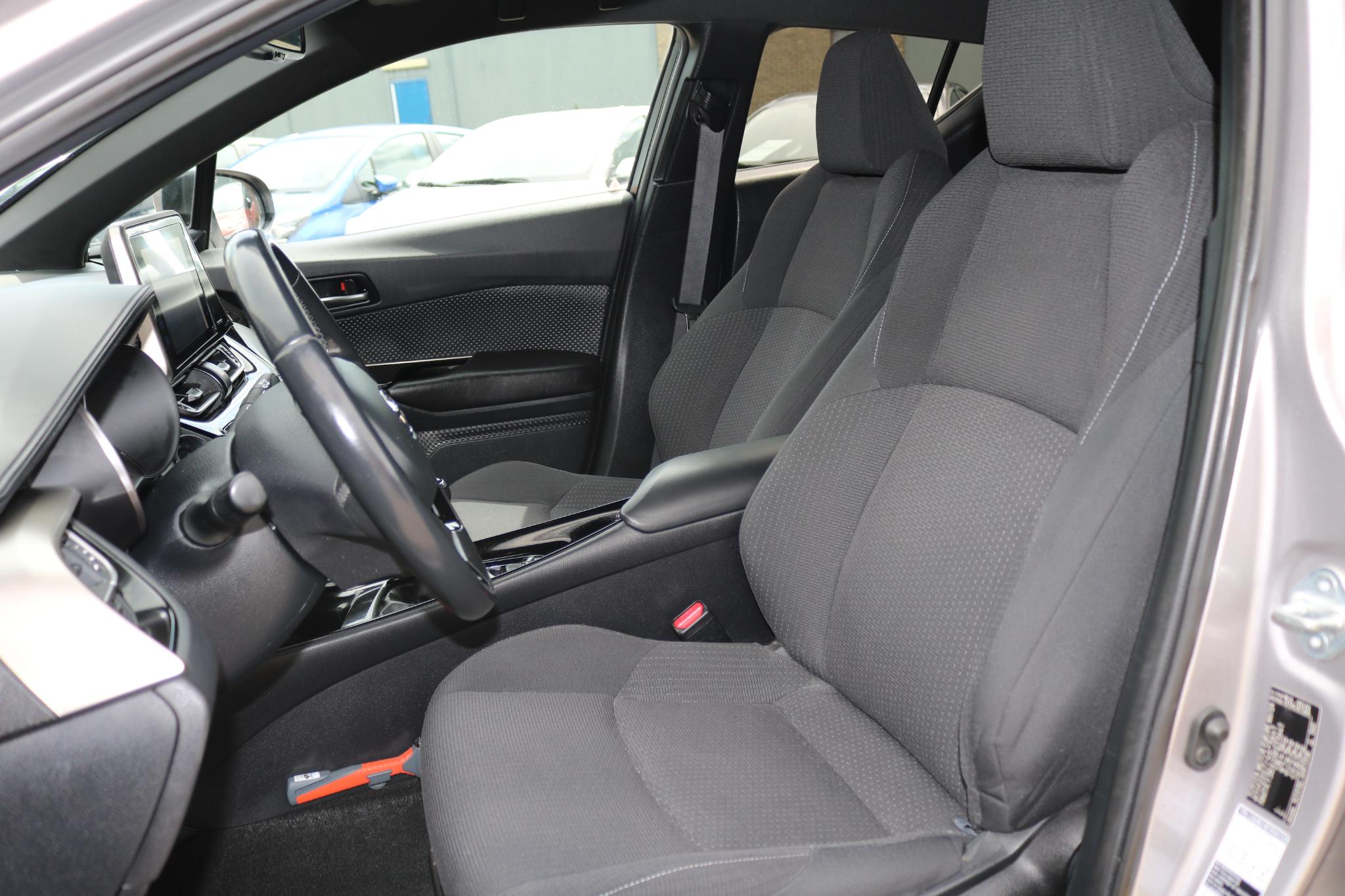 Foto van Toyota Toyota C-hr