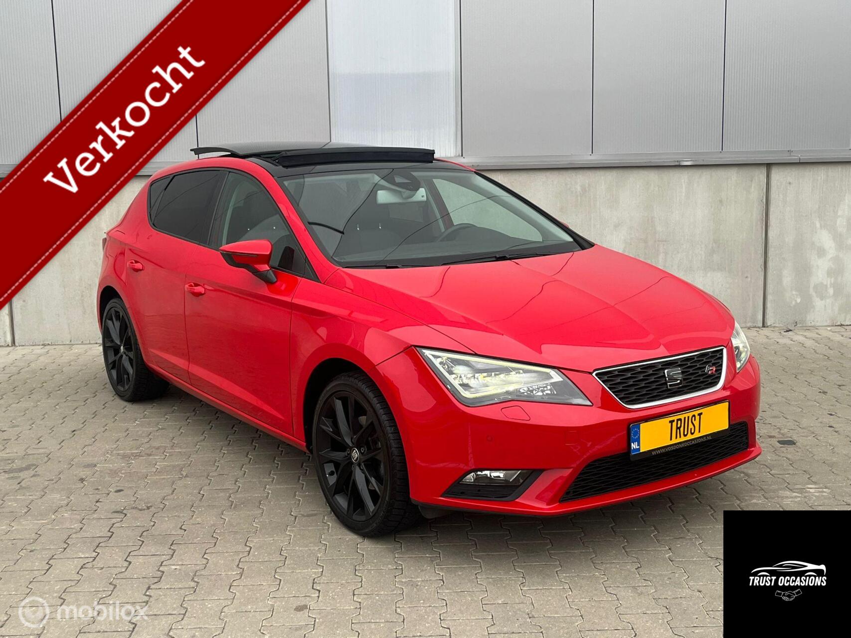 Seat Leon FR TSI/DSG/PANO/LED/ 2013 - voorkant
