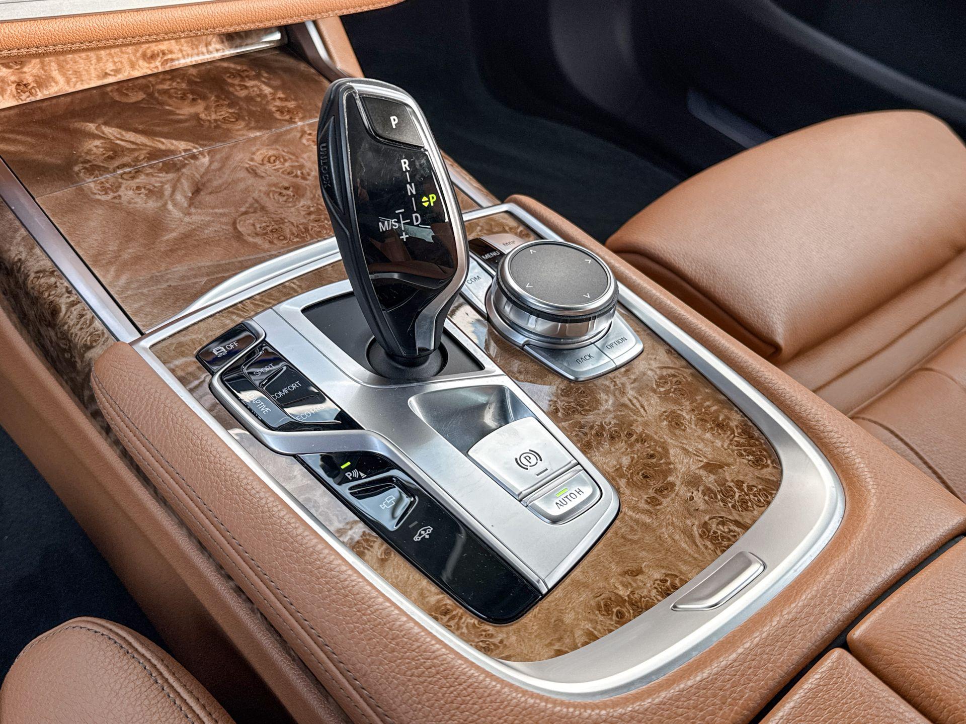 Foto van BMW 750i xDrive