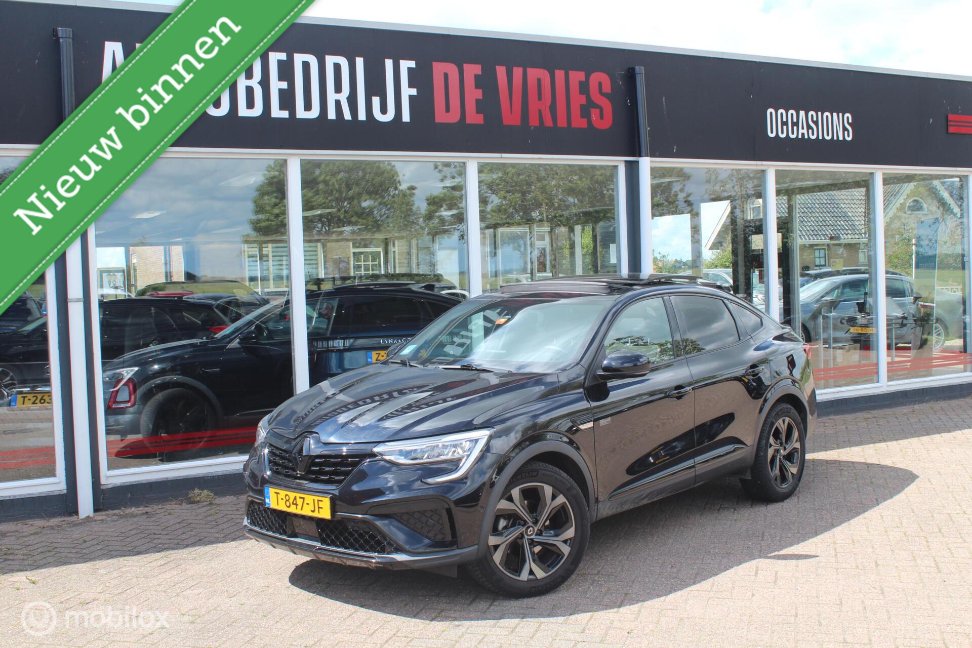 Foto van RENAULT ARKANA E-TECH