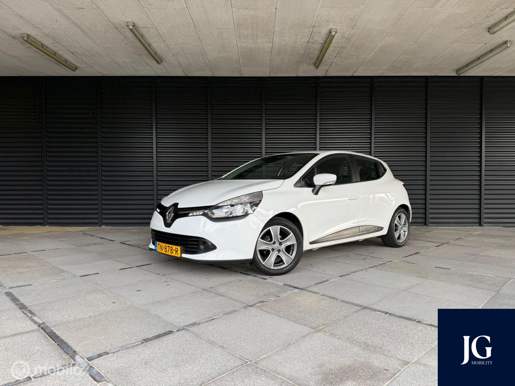 Renault Clio 1.2 16V 2015 - voorkant