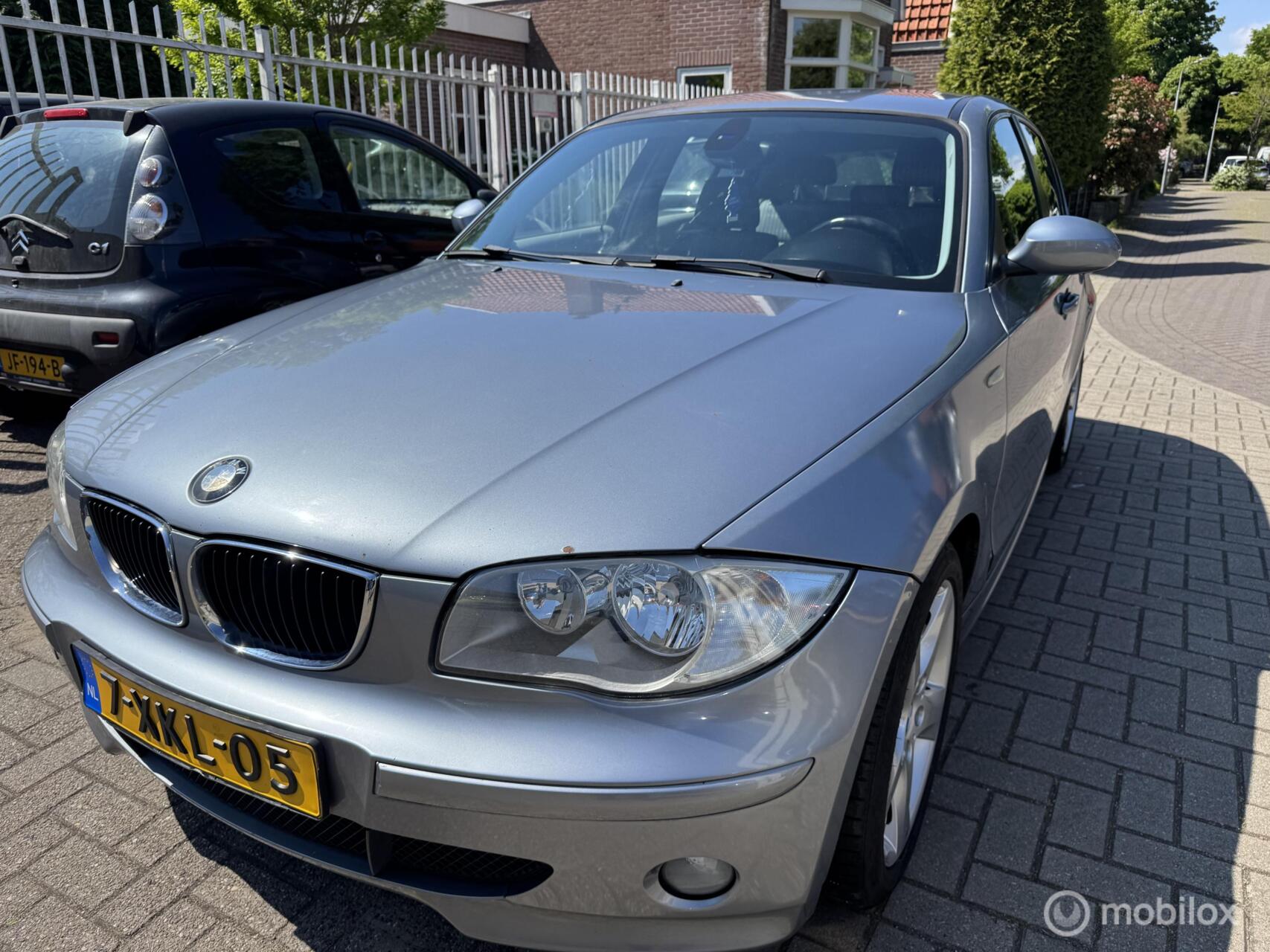 BMW 1er Reihe 118i 2005 - voorkant