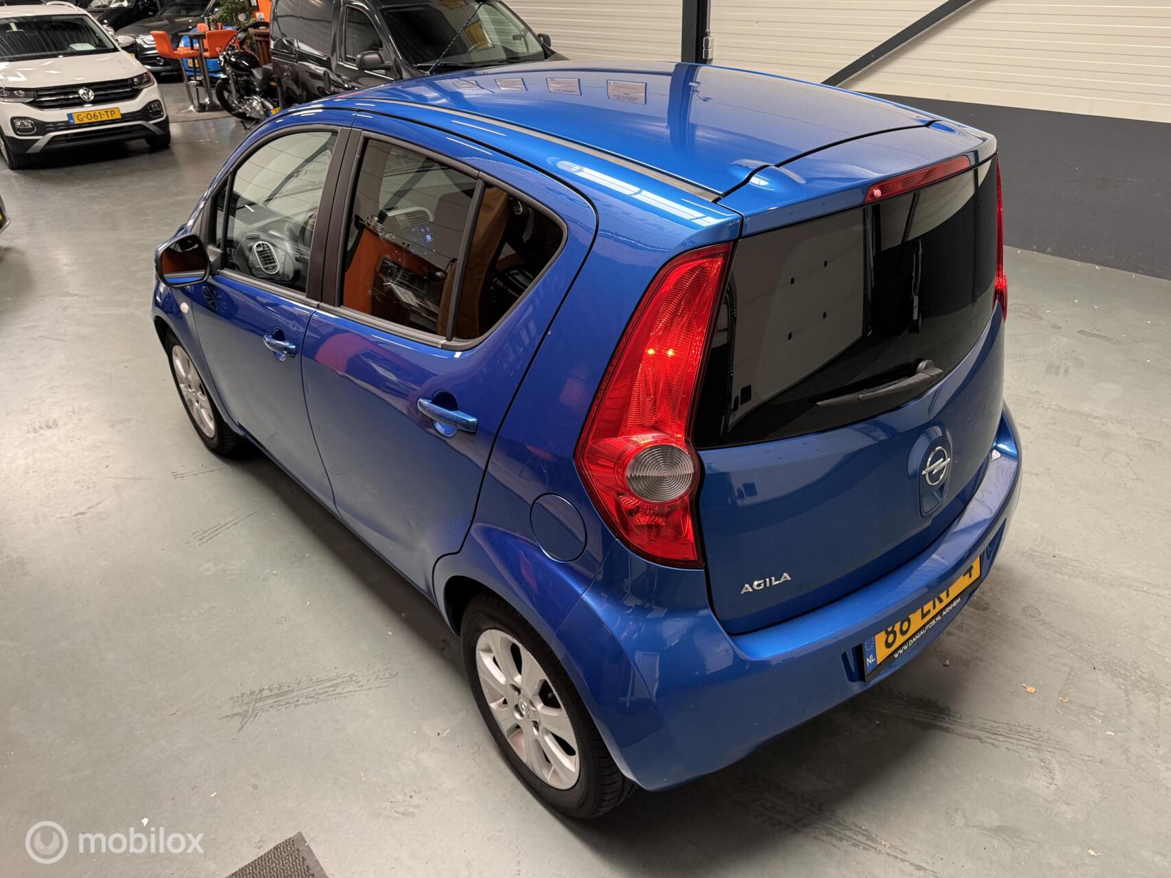 Foto van Opel Agila