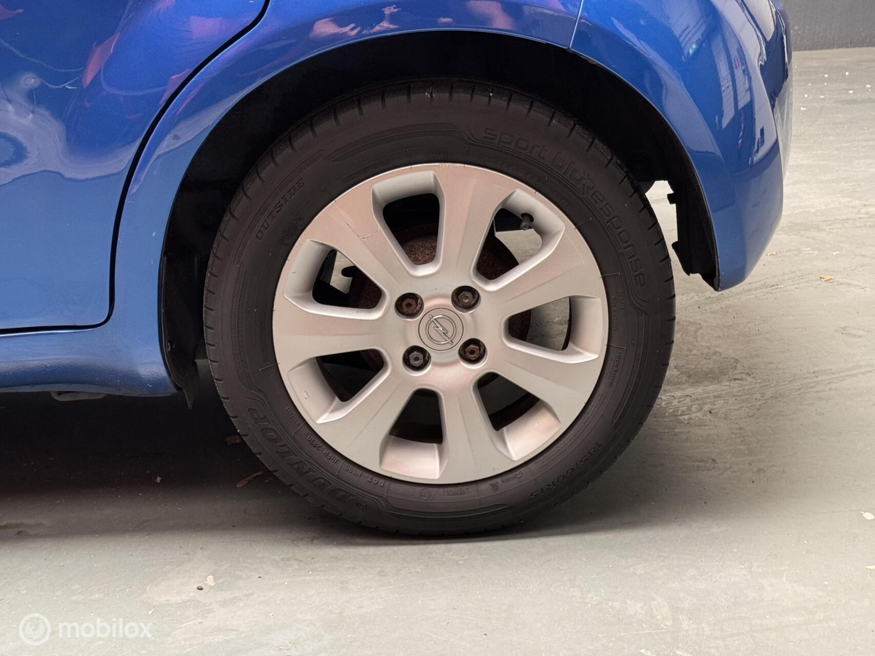 Foto van Opel Agila