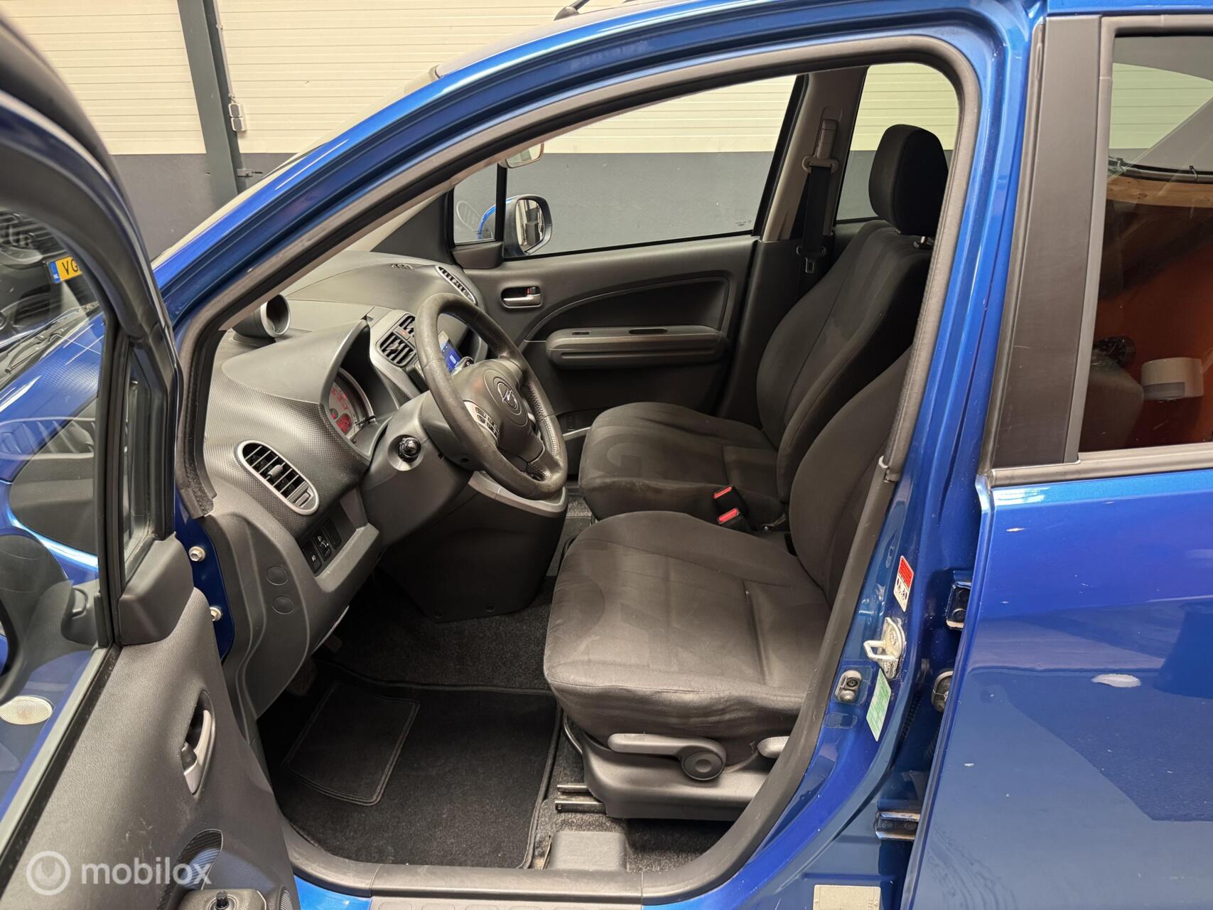 Foto van Opel Agila