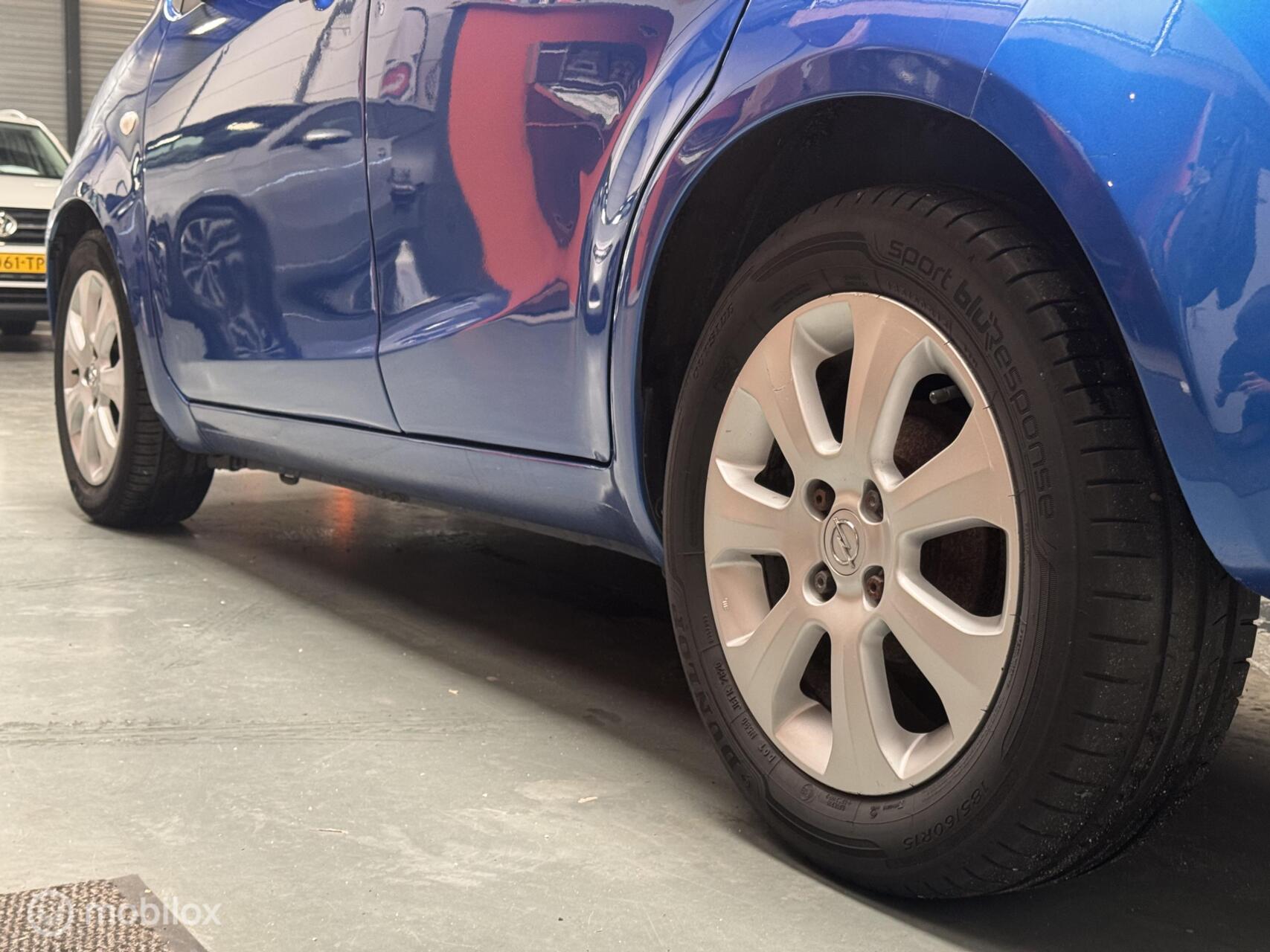 Foto van Opel Agila