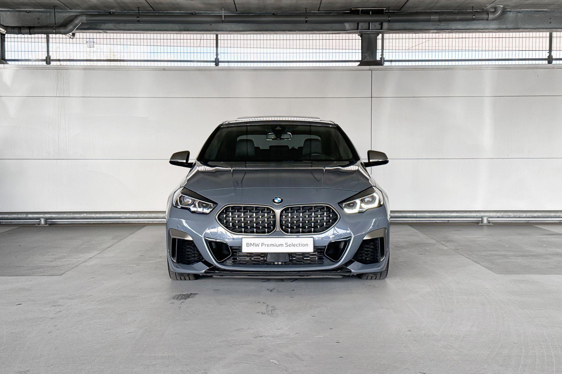 Foto van BMW M235i xDrive