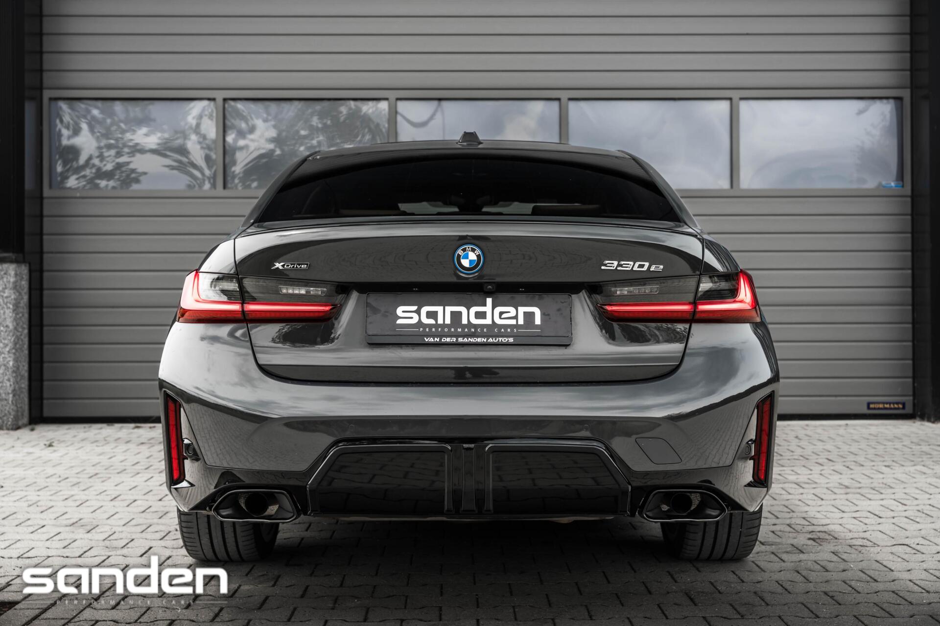 Foto van BMW 330e xDrive