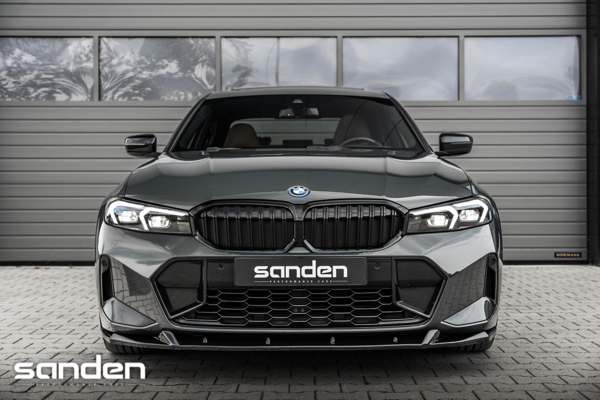 Foto van BMW 330e xDrive