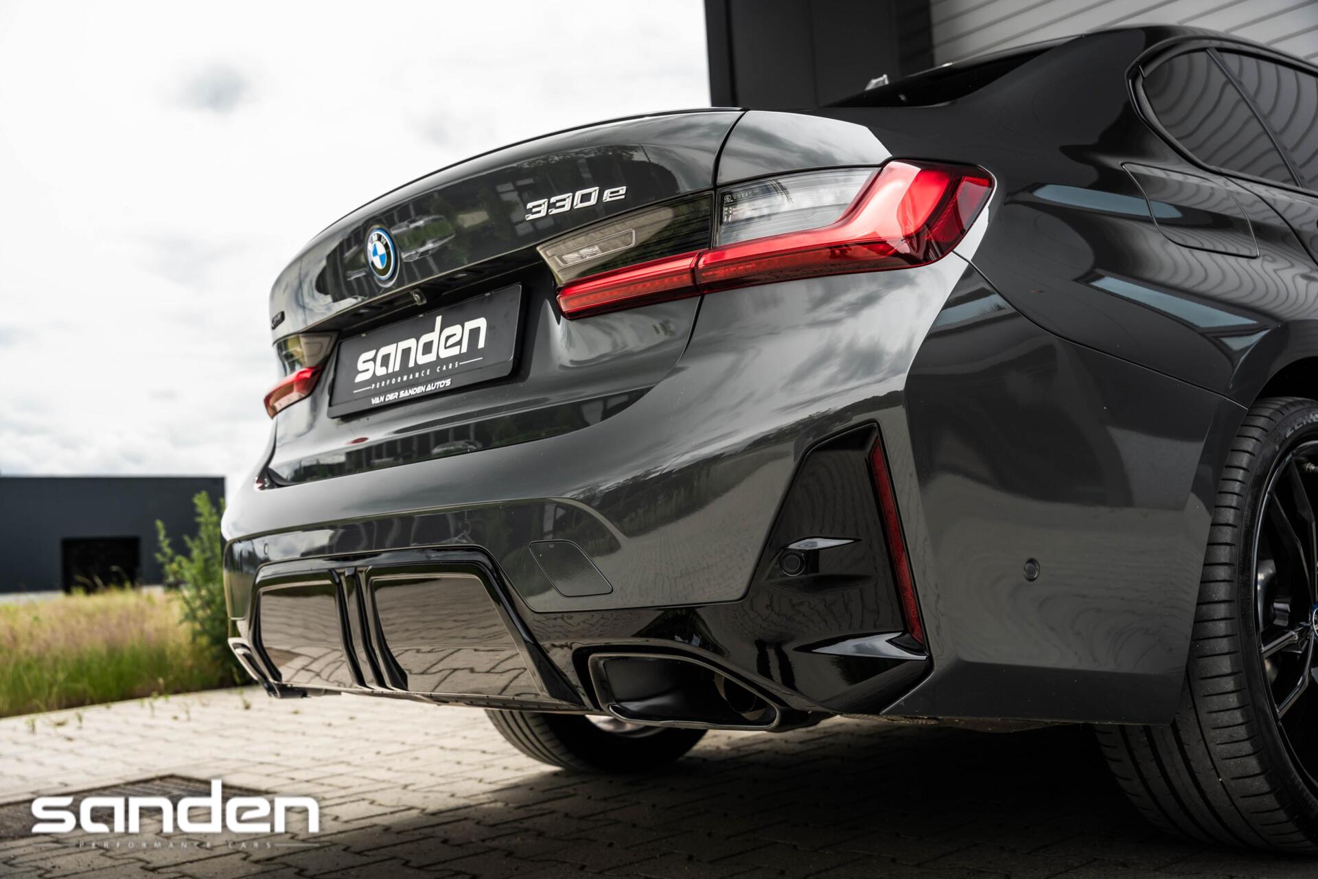 Foto van BMW 330e xDrive