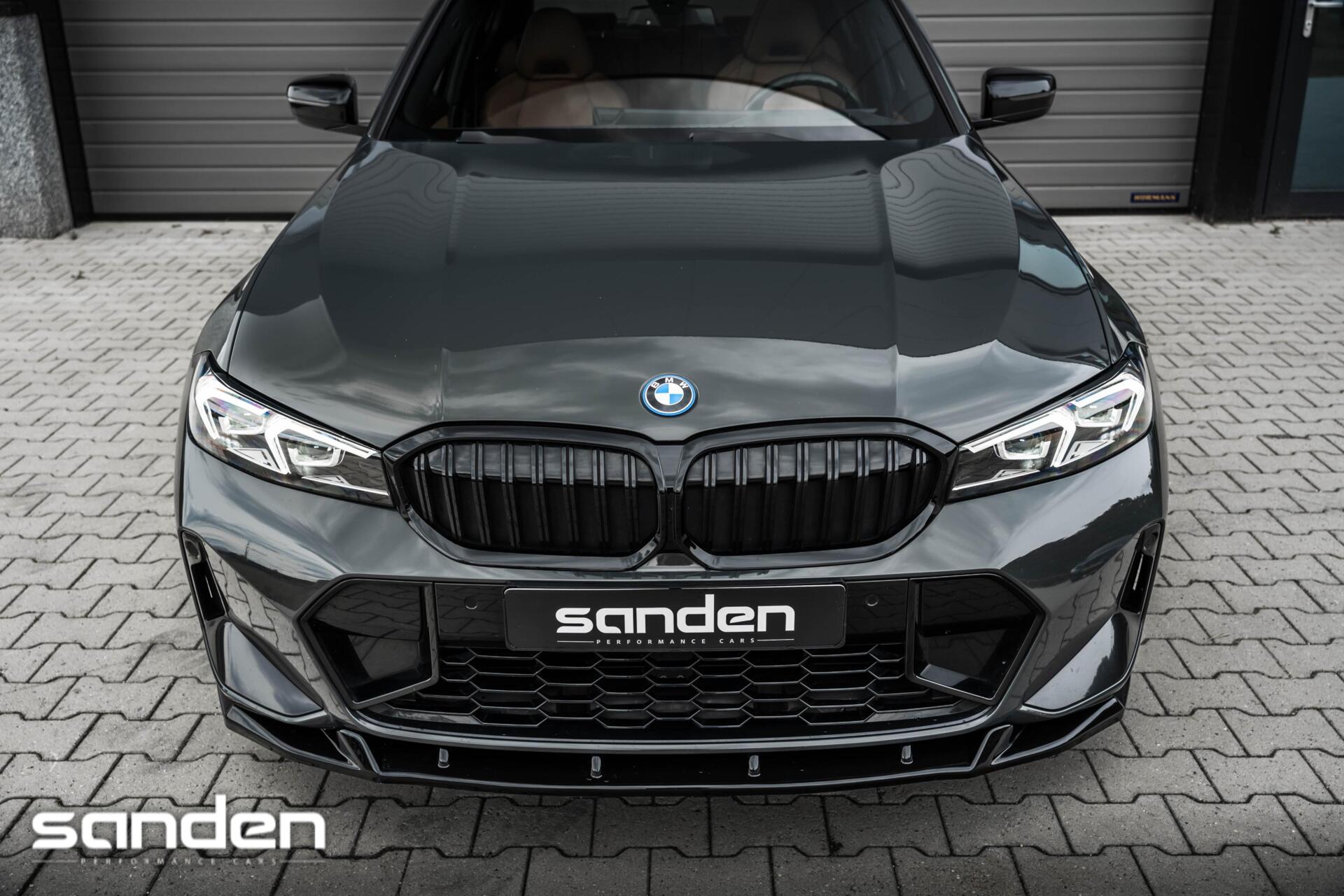 Foto van BMW 330e xDrive