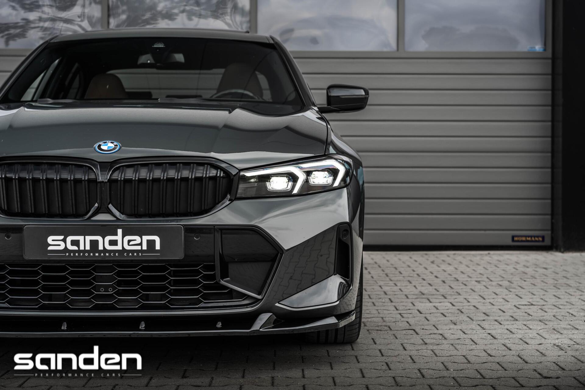Foto van BMW 330e xDrive