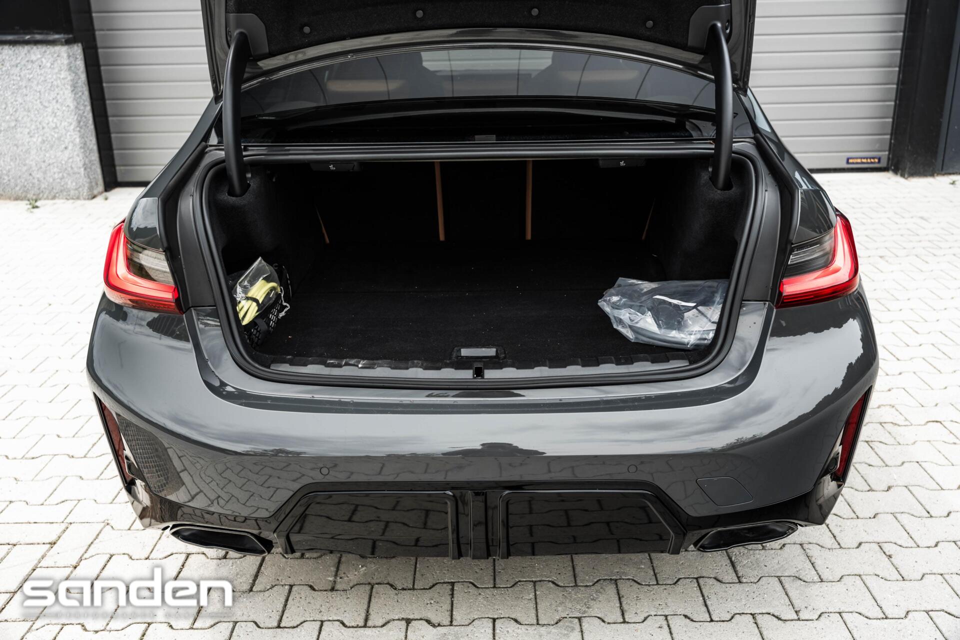 Foto van BMW 330e xDrive