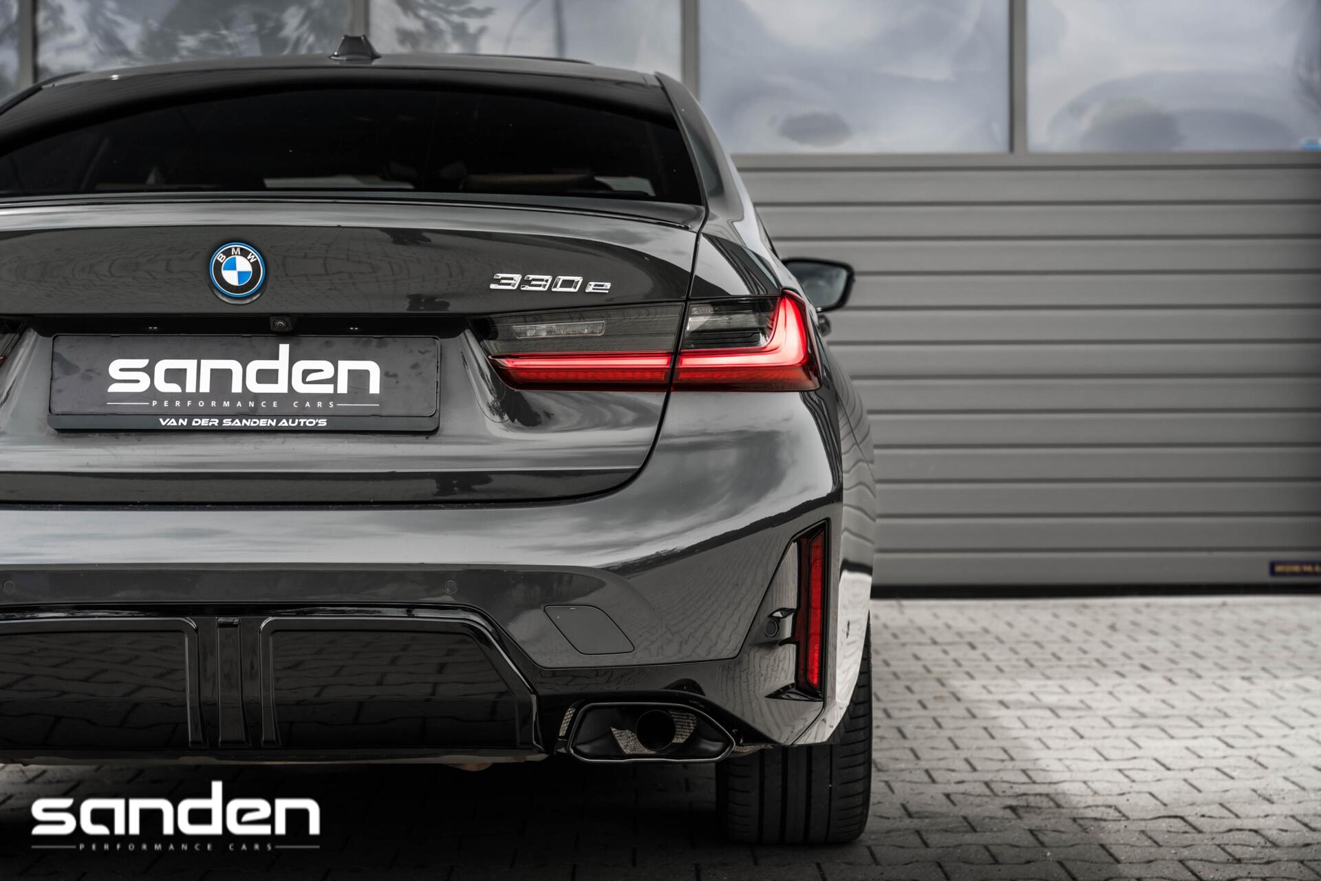 Foto van BMW 330e xDrive